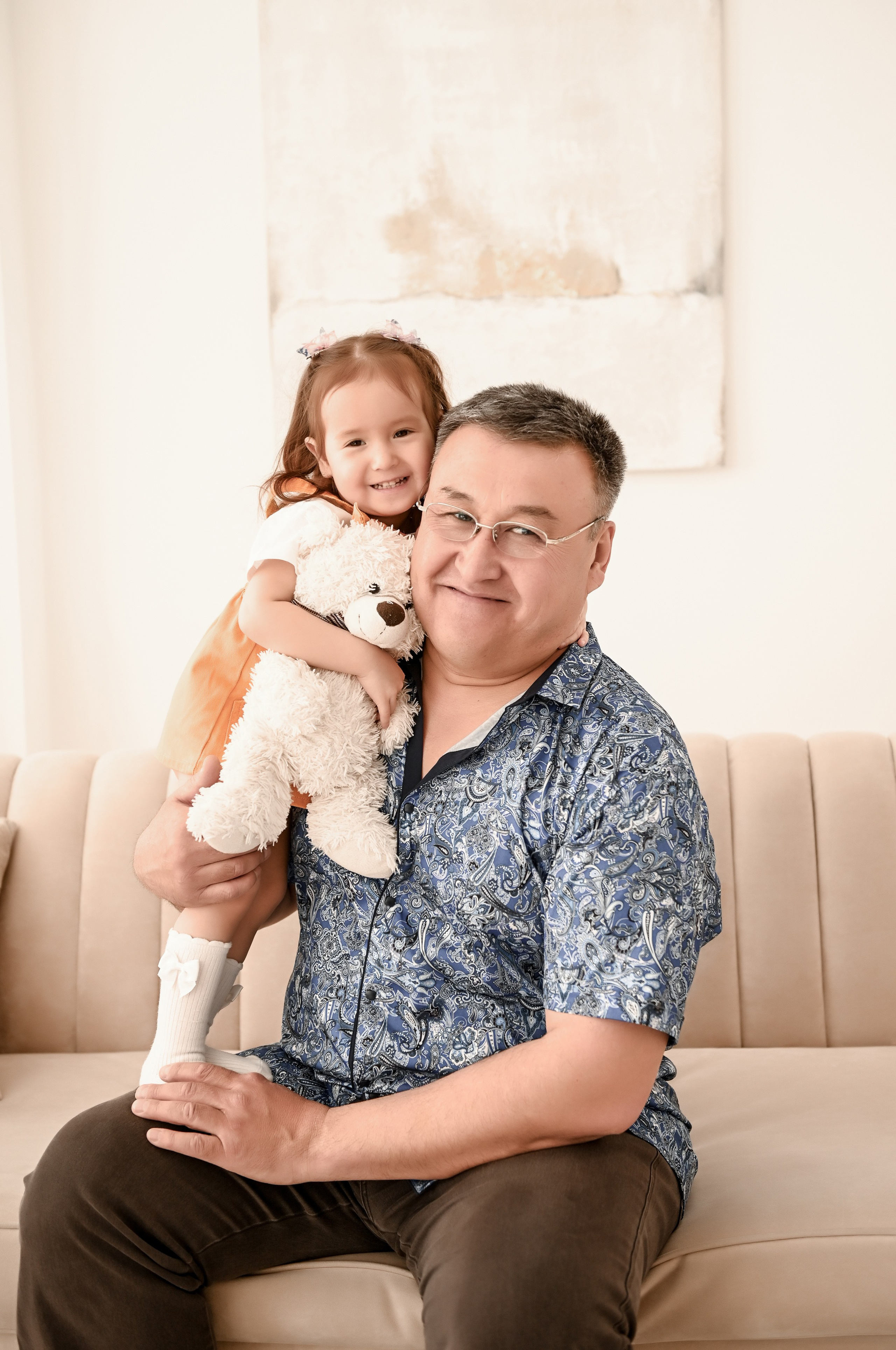 Семейная студийная  фотосессия 2. Свадебный, семейный, детский, контент фотограф в Омске Максим Ильин