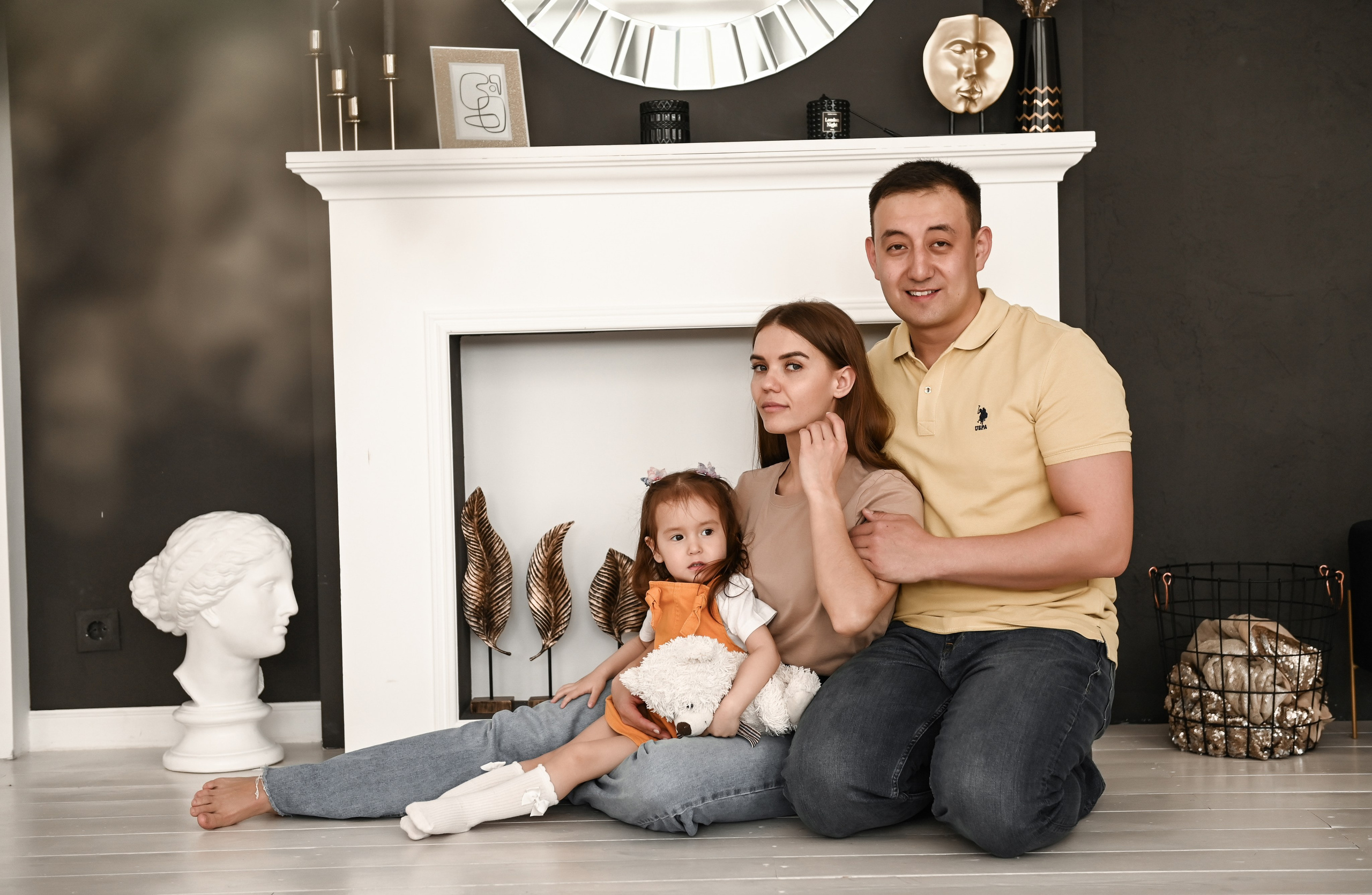 Семейная студийная  фотосессия 2. Свадебный, семейный, детский, контент фотограф в Омске Максим Ильин