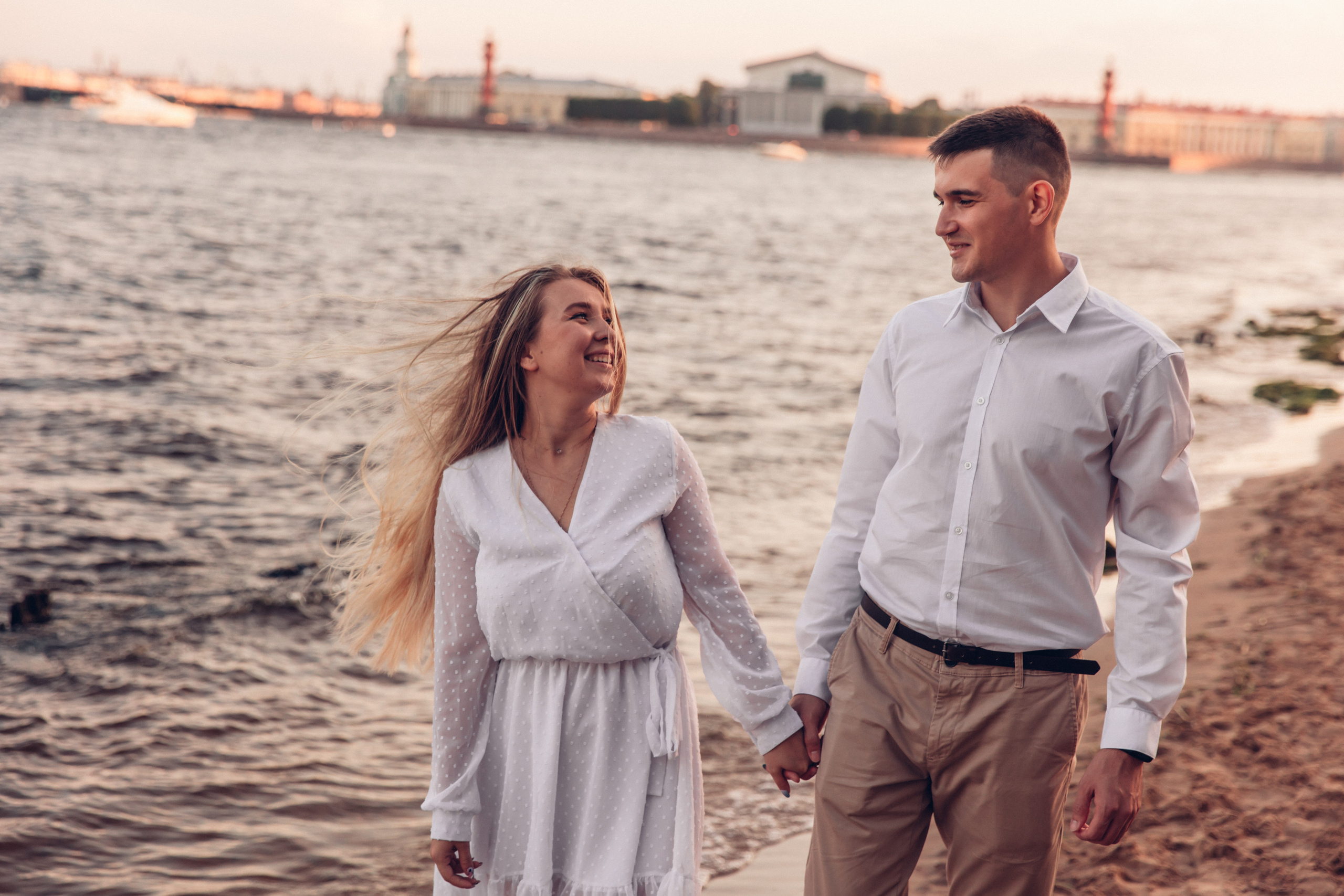 Ксюша и Денис, Петропавловская крепость. Семейный фотограф в Санкт-Петербурге Алиса Мохова