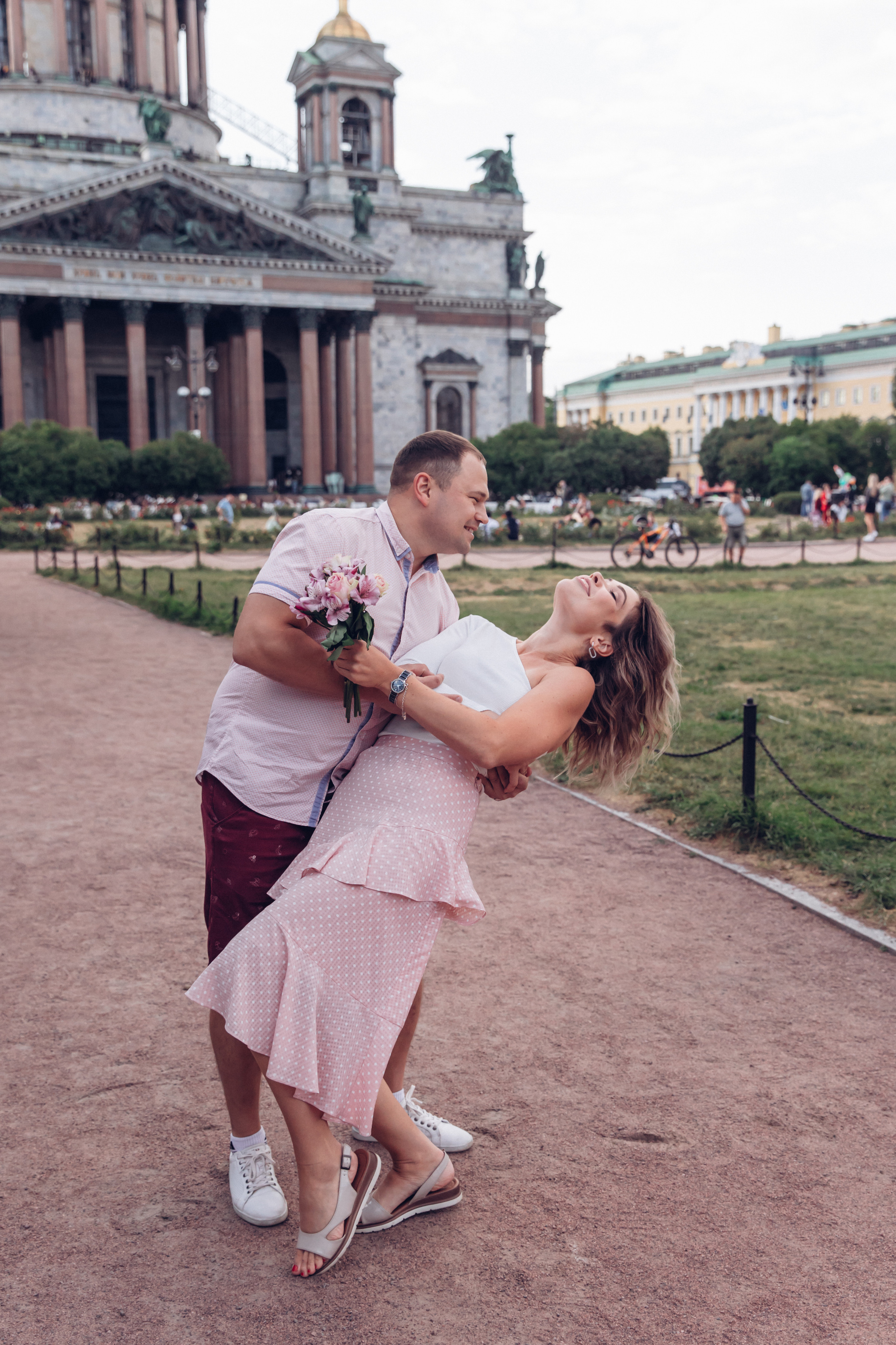 Нина и Ваня, Исаакий. Семейный фотограф в Санкт-Петербурге Алиса Мохова