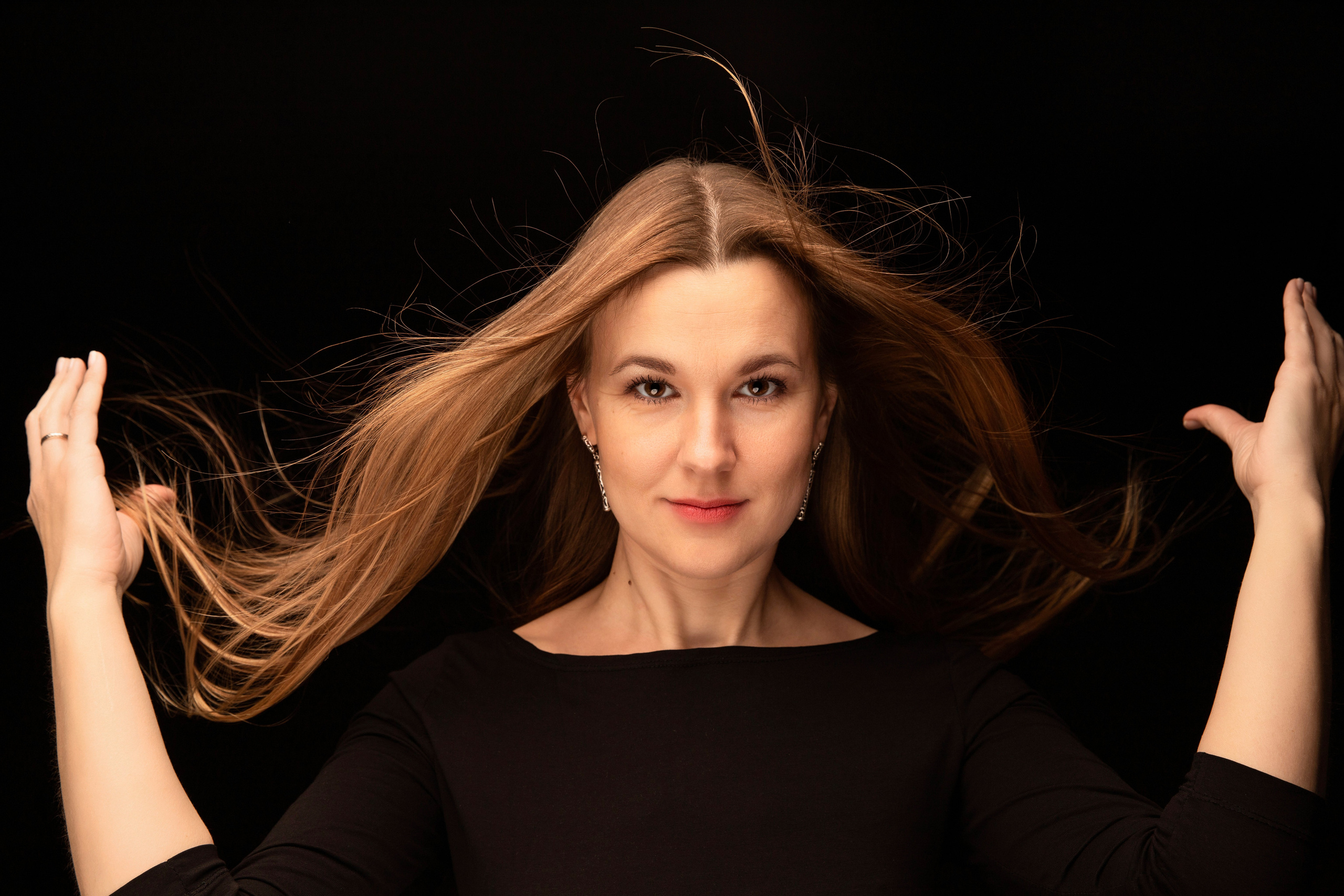 Портрет на чёрном. Семейный фотограф в Санкт-Петербурге Алиса Мохова