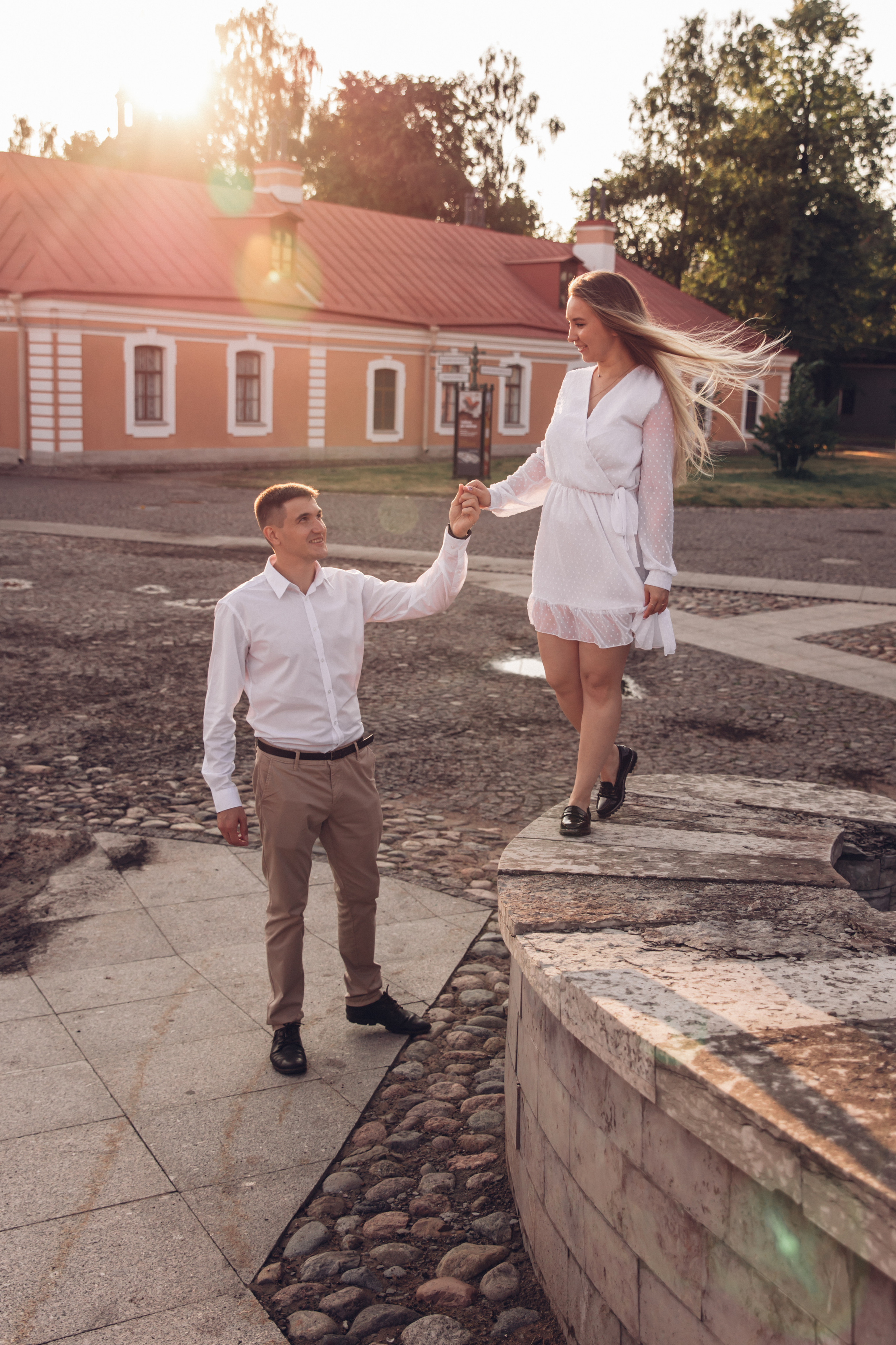 Ксюша и Денис, Петропавловская крепость. Семейный фотограф в Санкт-Петербурге Алиса Мохова