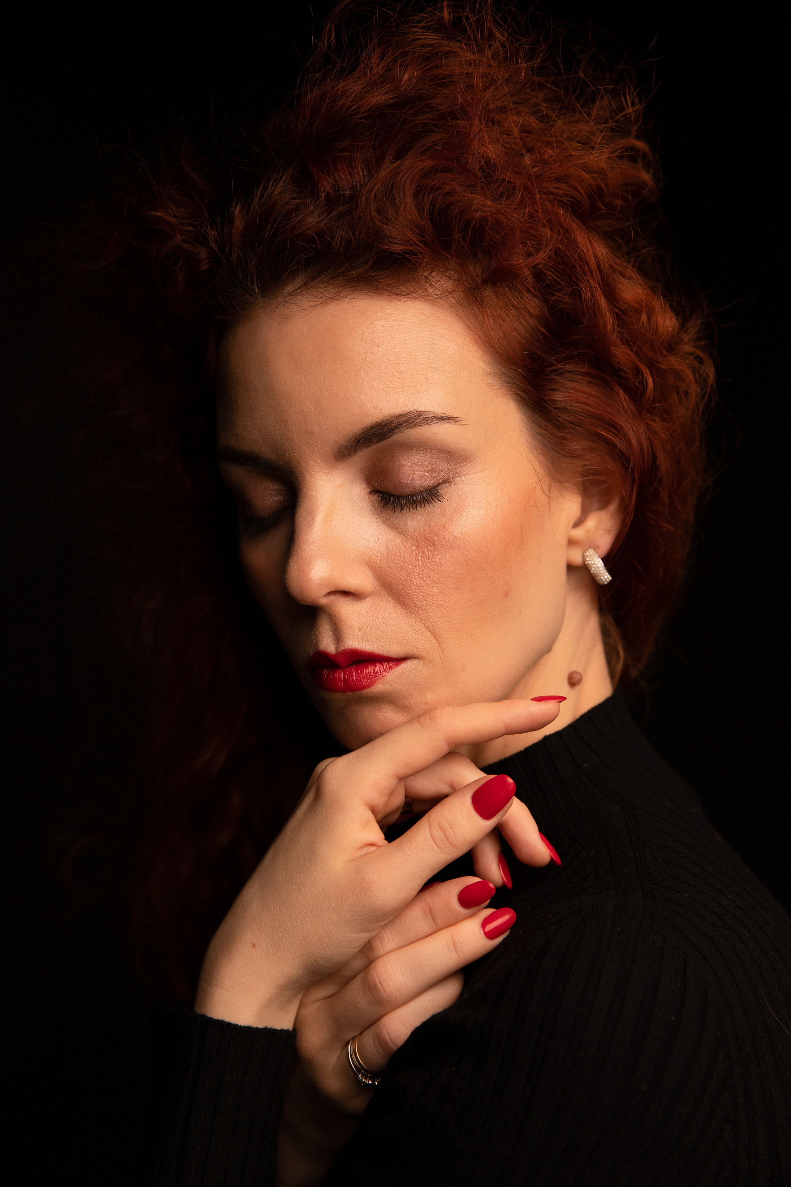 Портрет на чёрном. Семейный фотограф в Санкт-Петербурге Алиса Мохова