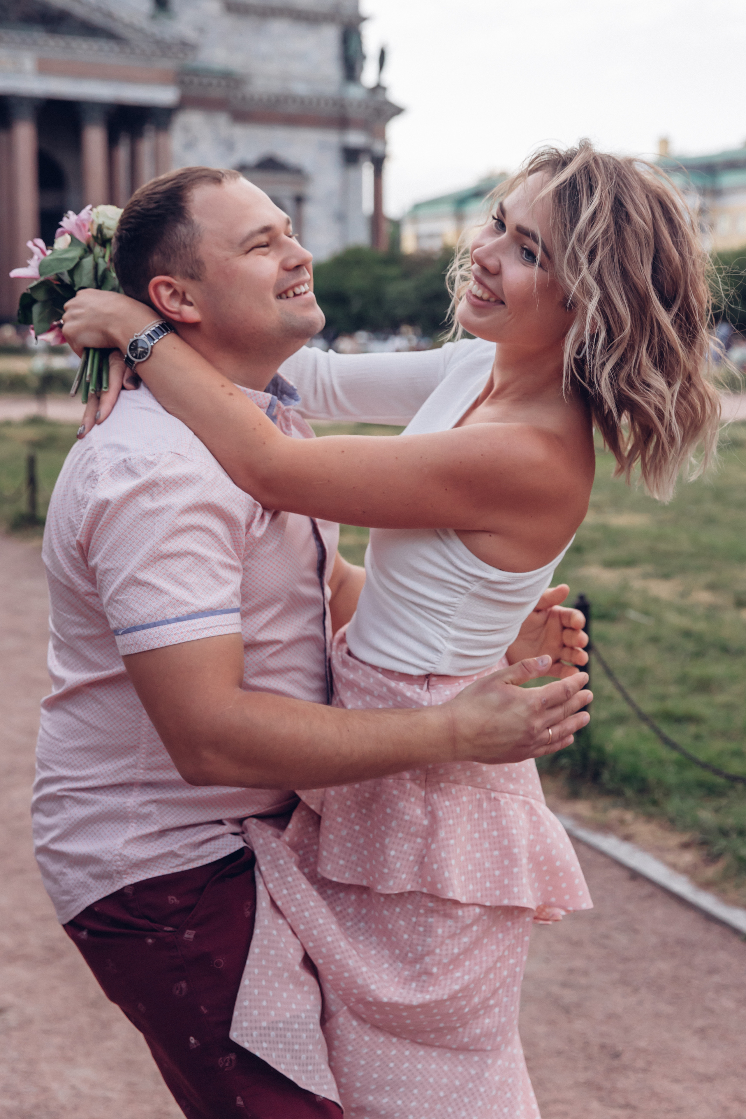 Нина и Ваня, Исаакий. Семейный фотограф в Санкт-Петербурге Алиса Мохова