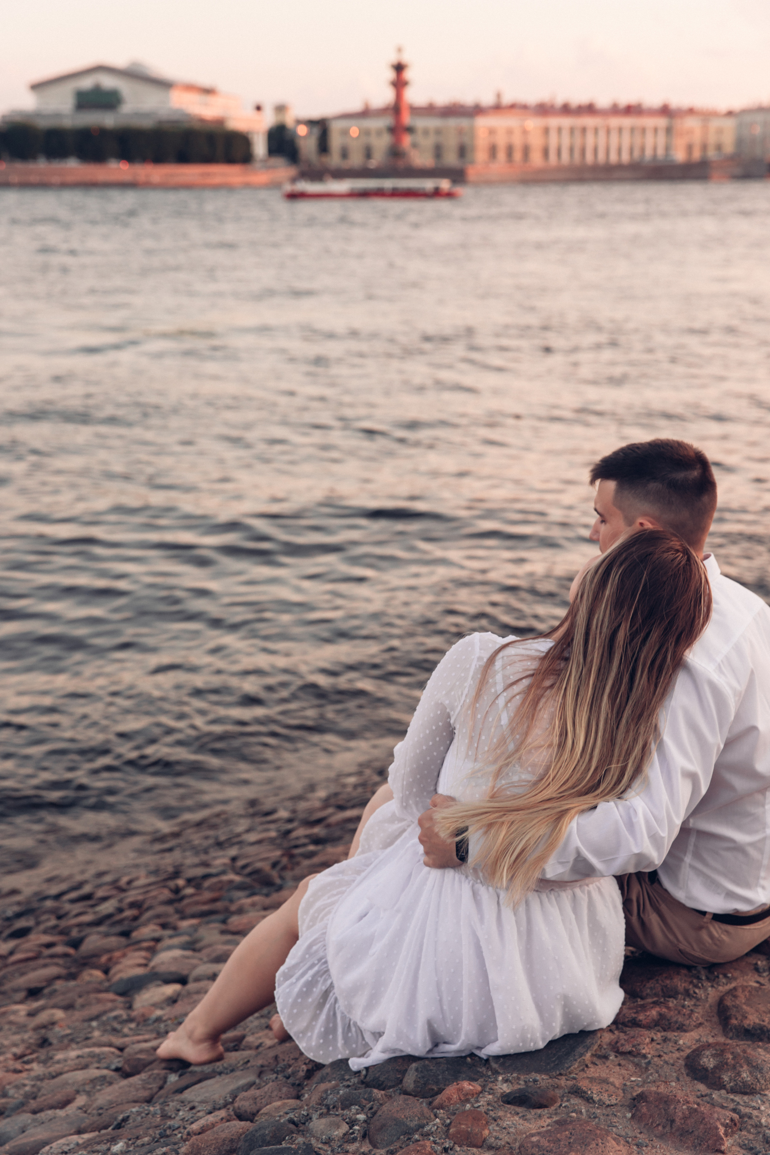 Ксюша и Денис, Петропавловская крепость. Семейный фотограф в Санкт-Петербурге Алиса Мохова