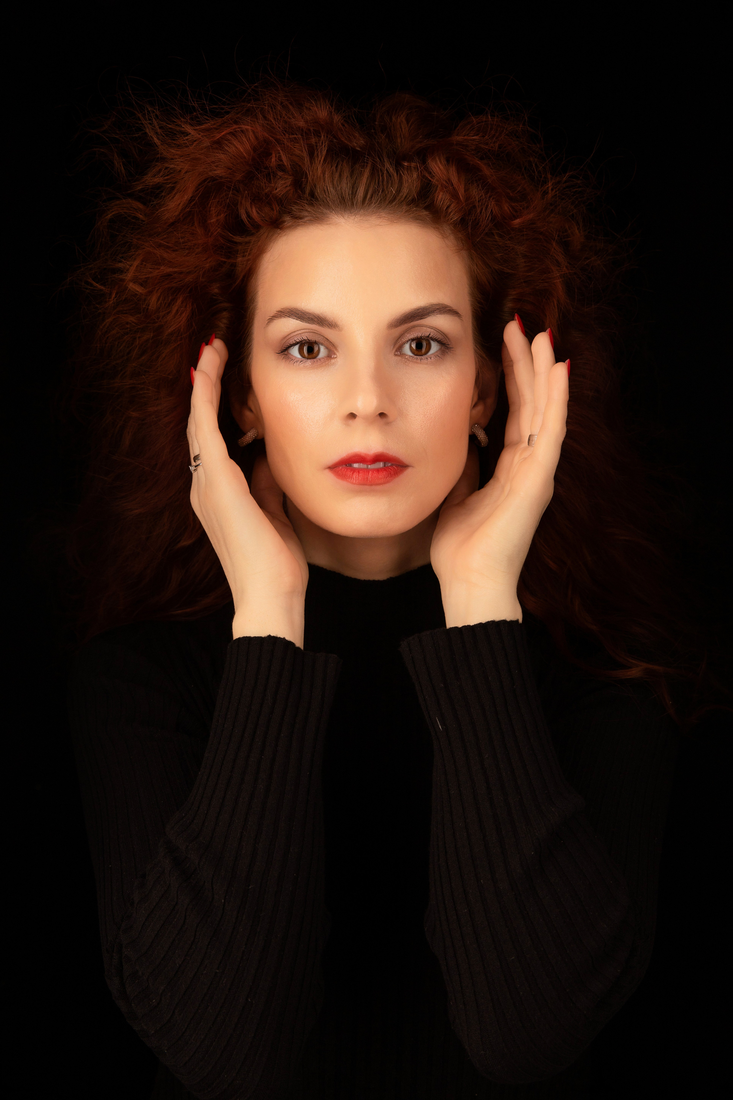 Портрет на чёрном. Семейный фотограф в Санкт-Петербурге Алиса Мохова