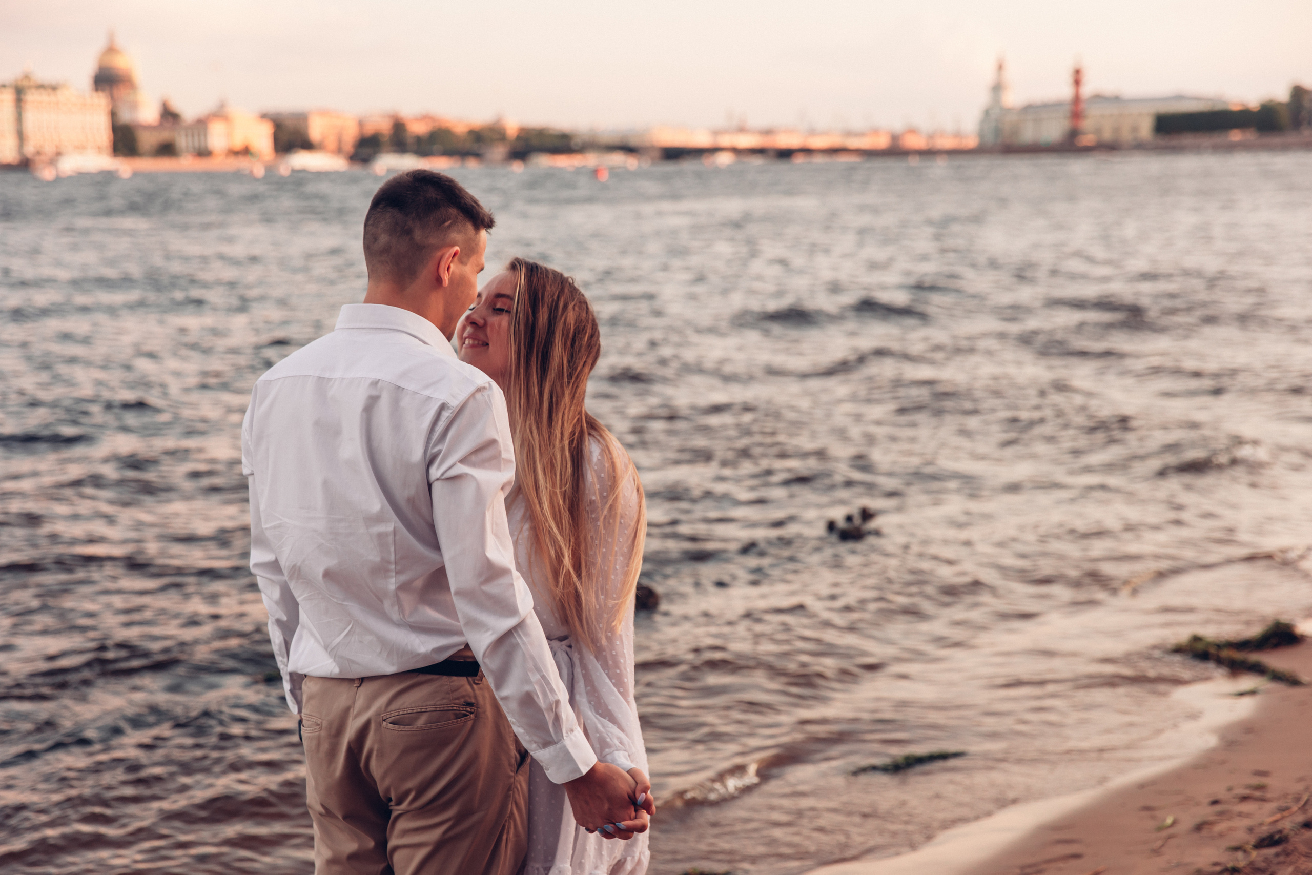 Ксюша и Денис, Петропавловская крепость. Семейный фотограф в Санкт-Петербурге Алиса Мохова