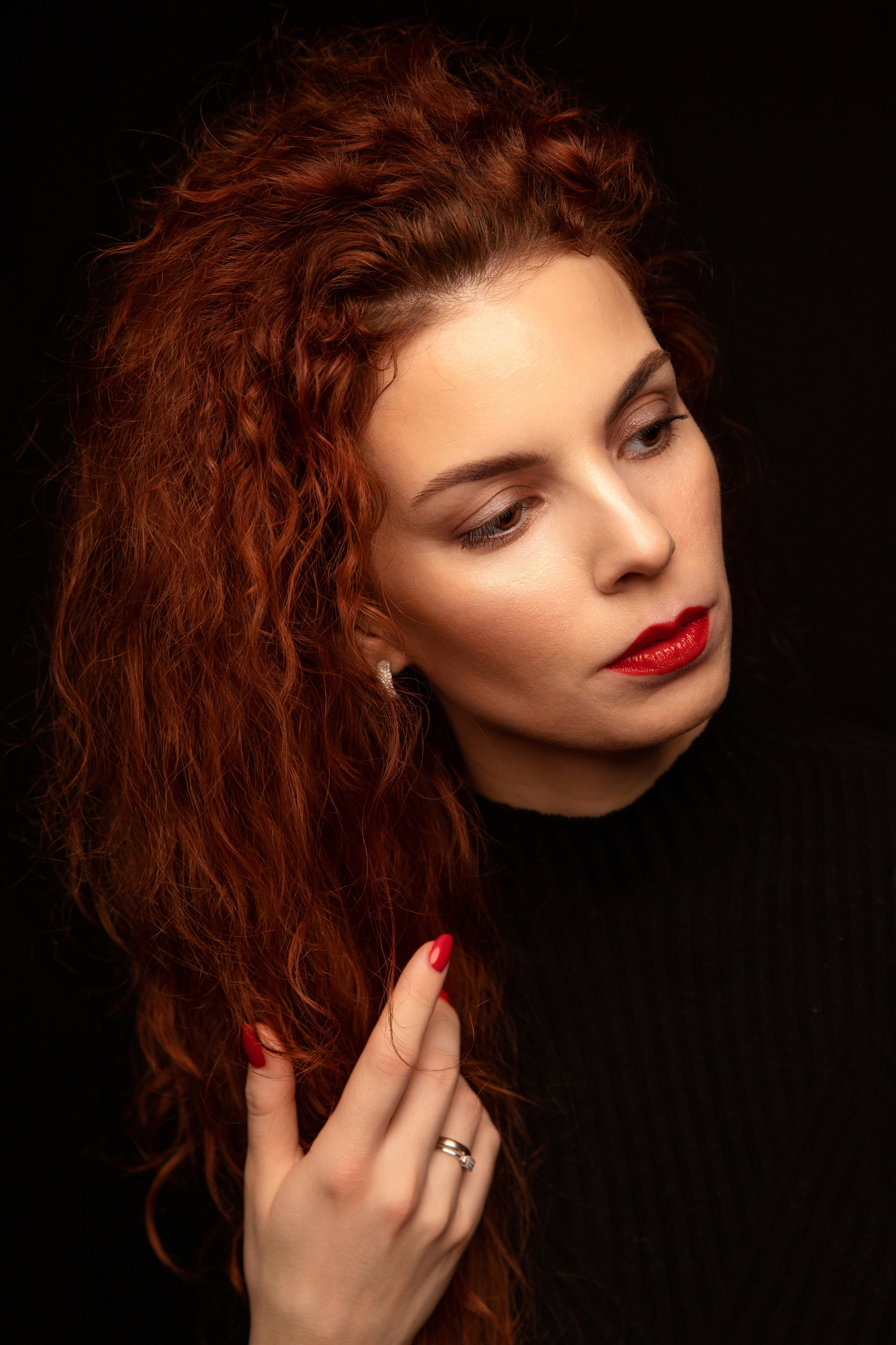 Портрет на чёрном. Семейный фотограф в Санкт-Петербурге Алиса Мохова