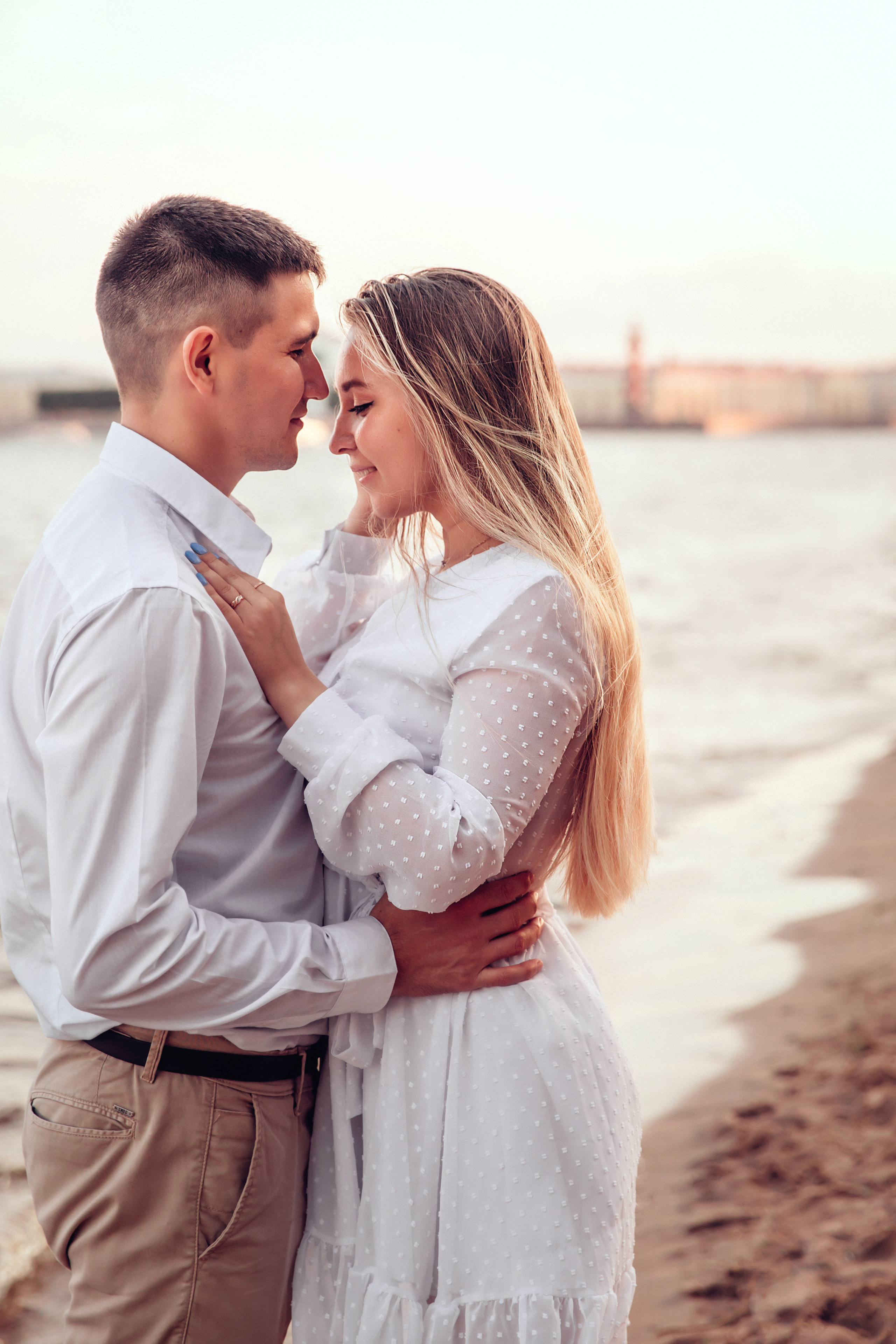 Ксюша и Денис, Петропавловская крепость. Семейный фотограф в Санкт-Петербурге Алиса Мохова