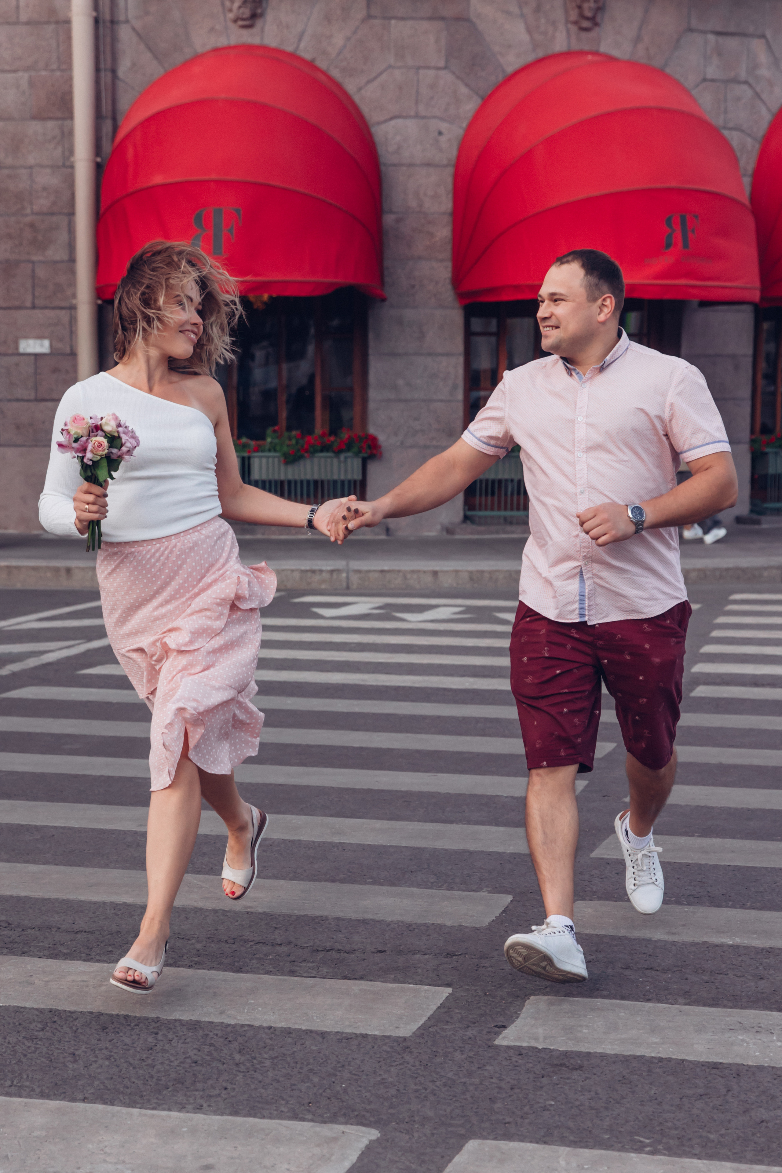 Нина и Ваня, Исаакий. Семейный фотограф в Санкт-Петербурге Алиса Мохова