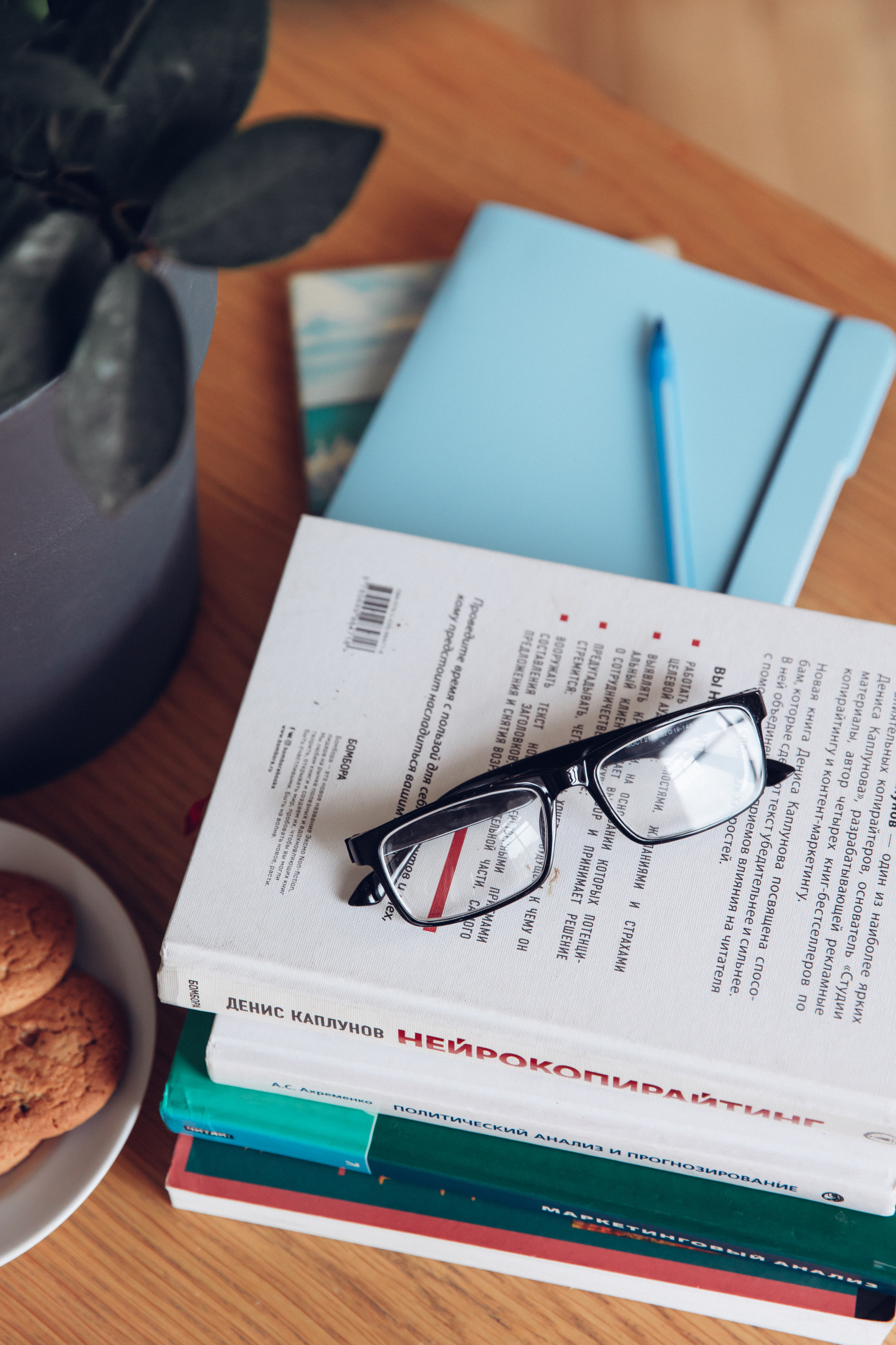 Ирина Матухова, таргетолог. Семейный фотограф в Санкт-Петербурге Алиса Мохова