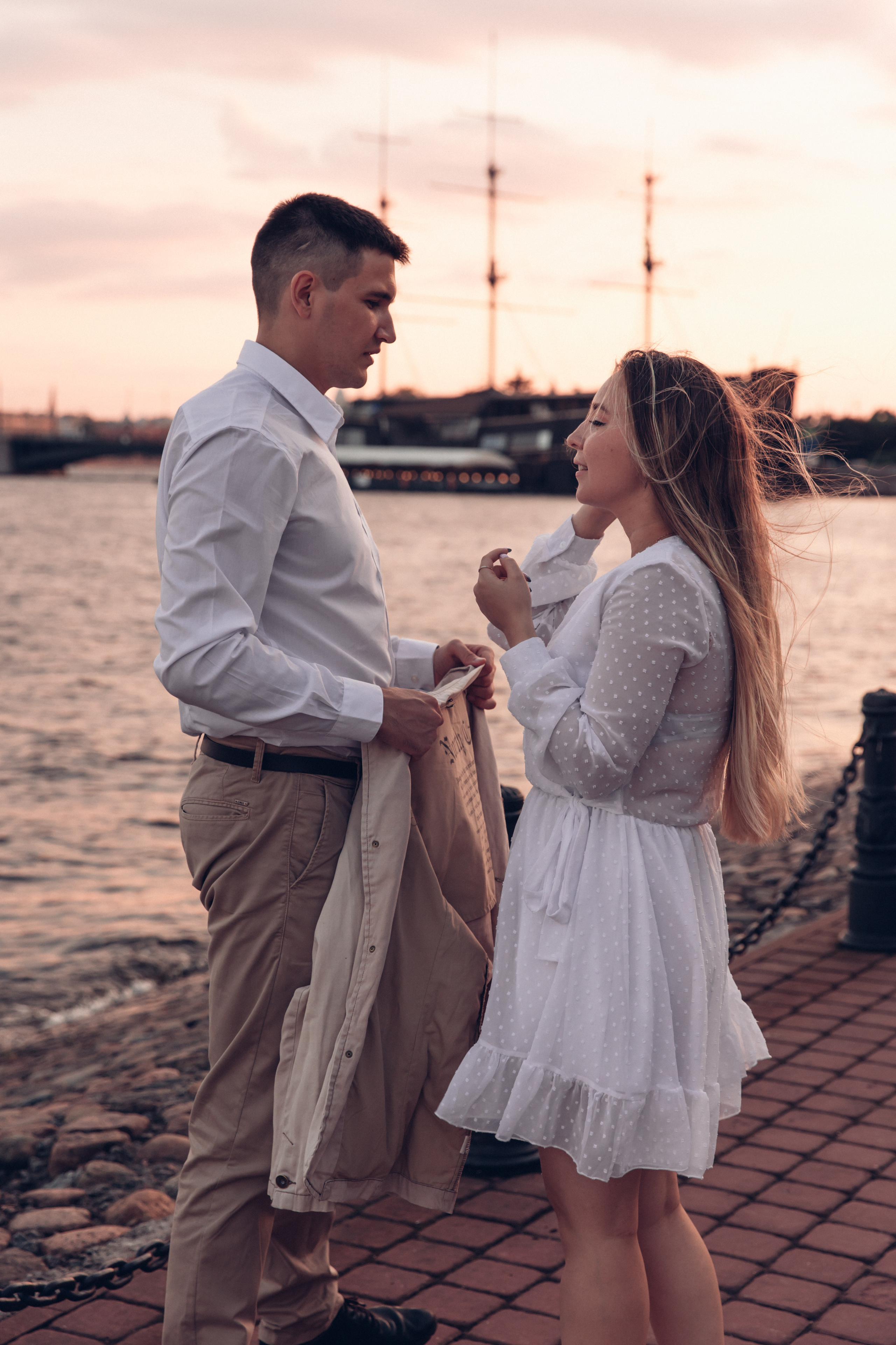 Ксюша и Денис, Петропавловская крепость. Семейный фотограф в Санкт-Петербурге Алиса Мохова