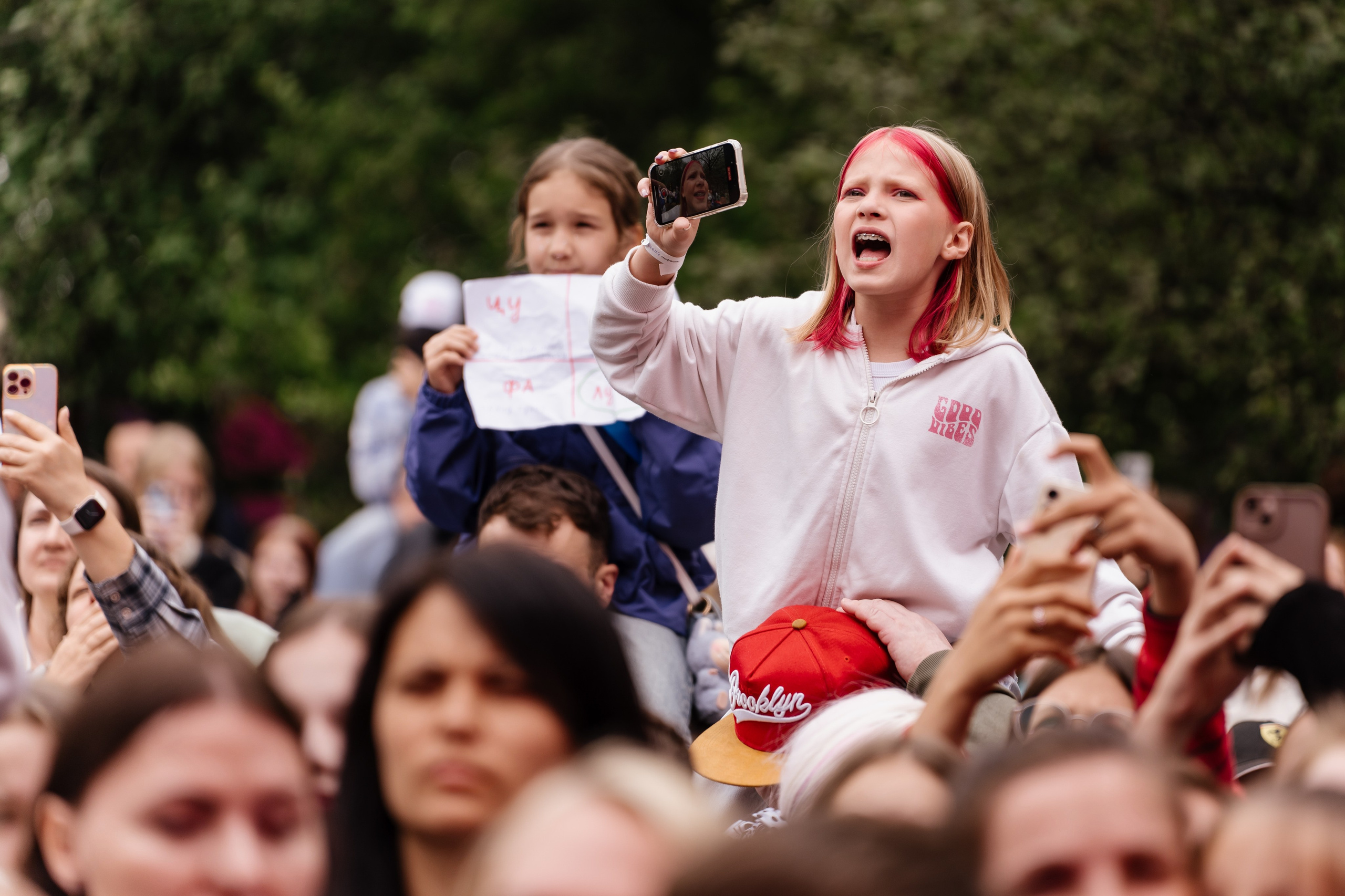 VK FEST Инфлюенсеры. Андрей Сухинин репортажный свадебный фотограф Санкт-Петербург