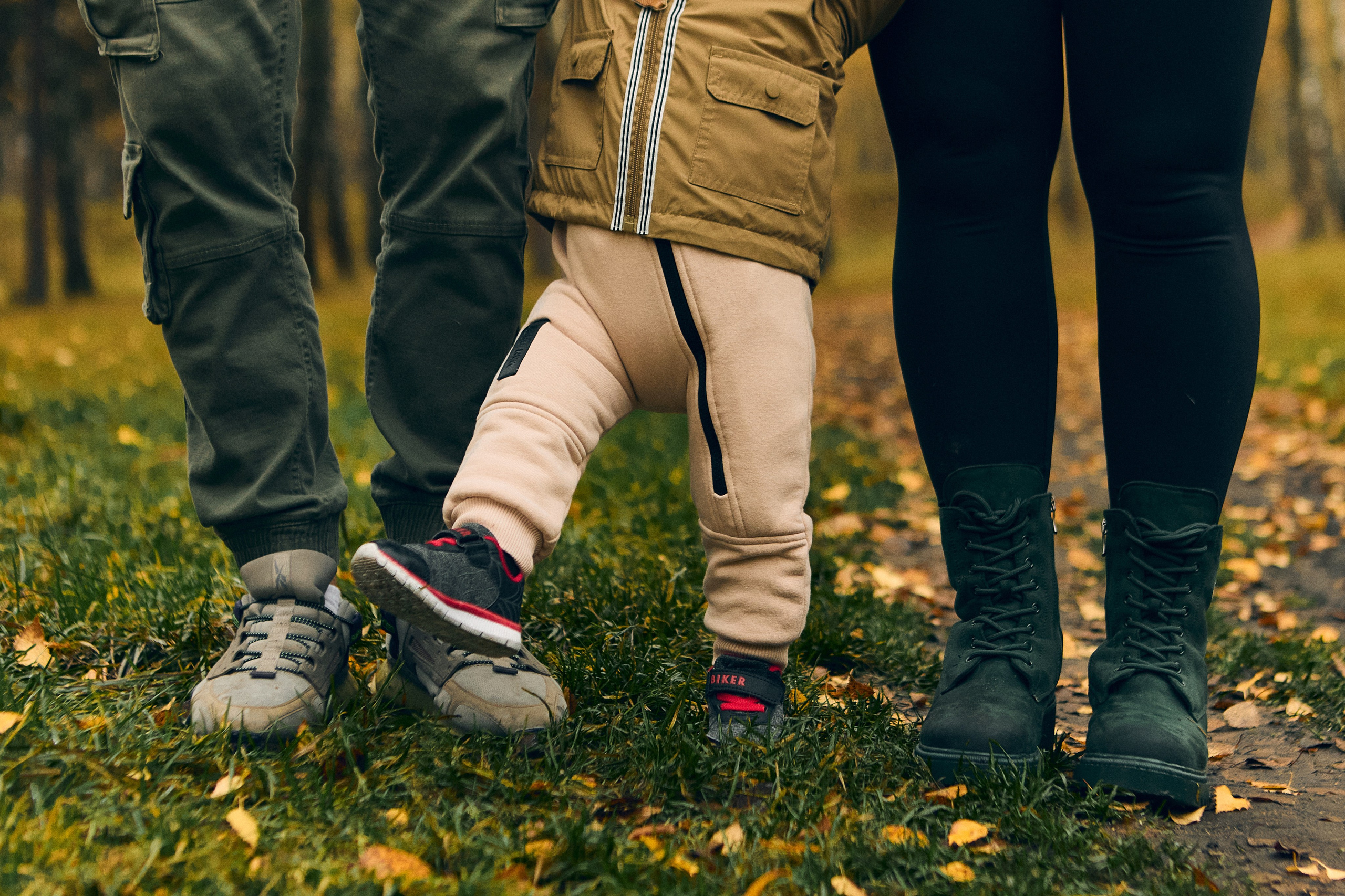 Семейная фотосессия дома и на прогулке в Москве