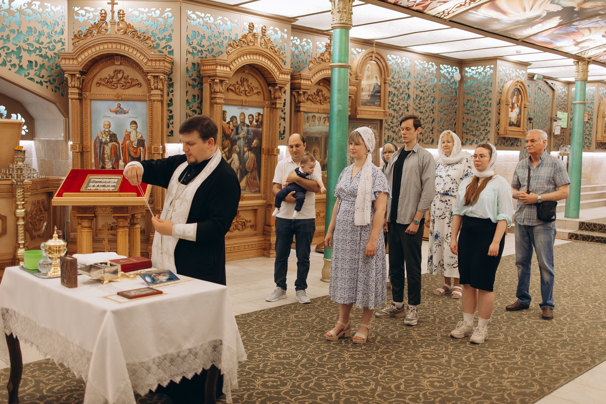 Таинство Крещения Михаила. Семейный фотограф в Краснодаре Храмова Анна