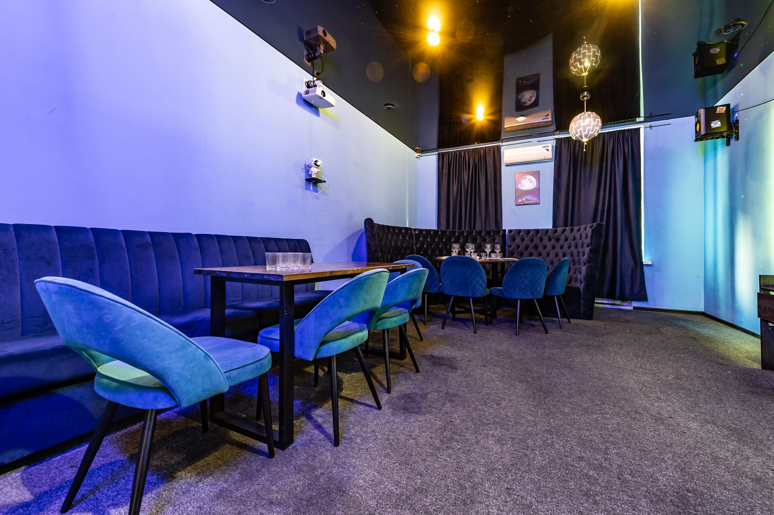 Космос. Аренда лофта в СПб для мероприятий