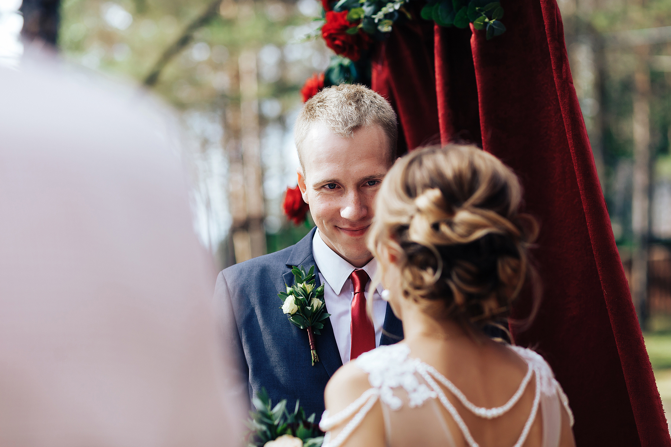 Молодежная фотосъемка свадьбы с бургерами. Фотосъемка и видеосъемка в Калининграде Liveemotion.pro