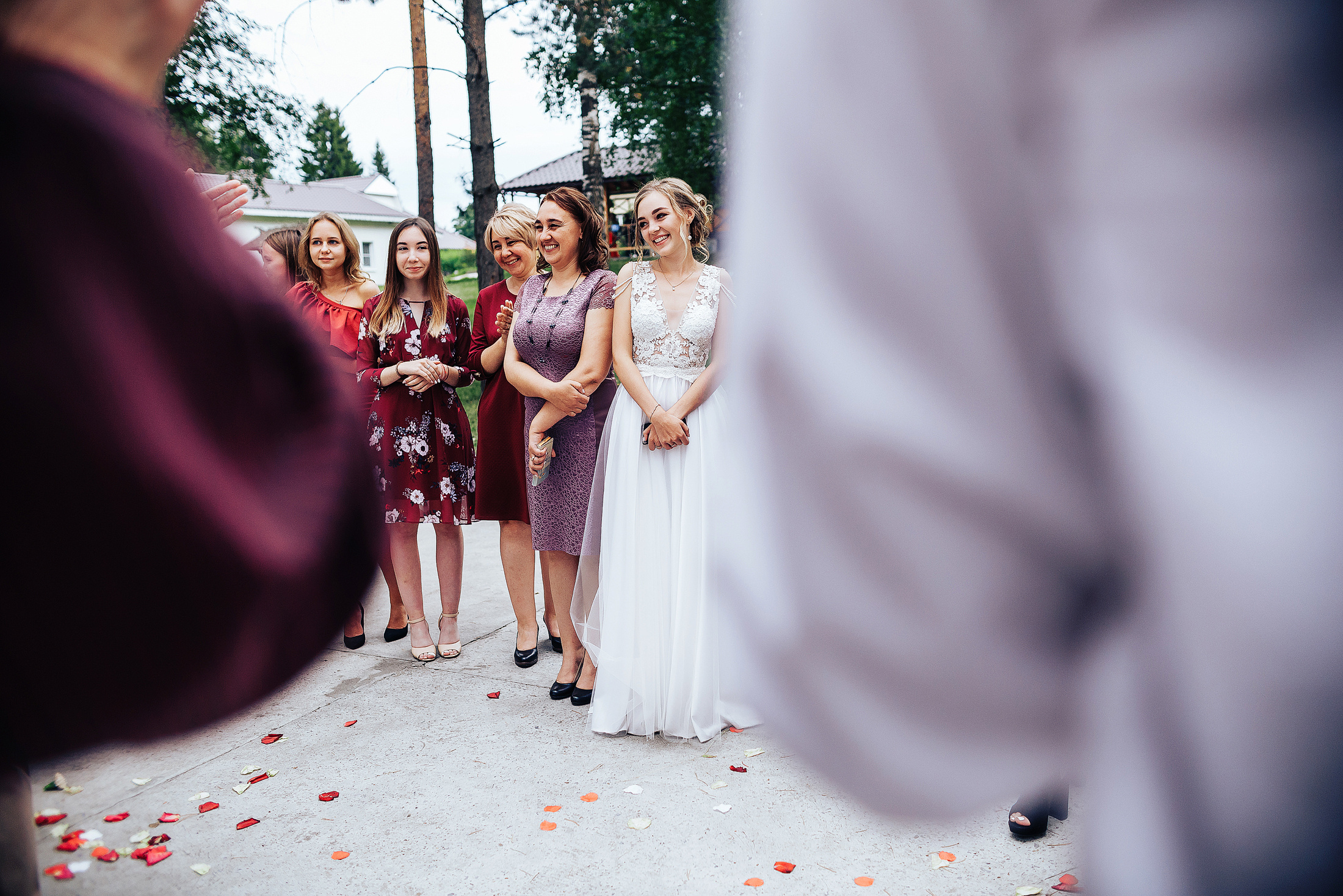 Молодежная фотосъемка свадьбы с бургерами. Фотосъемка и видеосъемка в Калининграде Liveemotion.pro