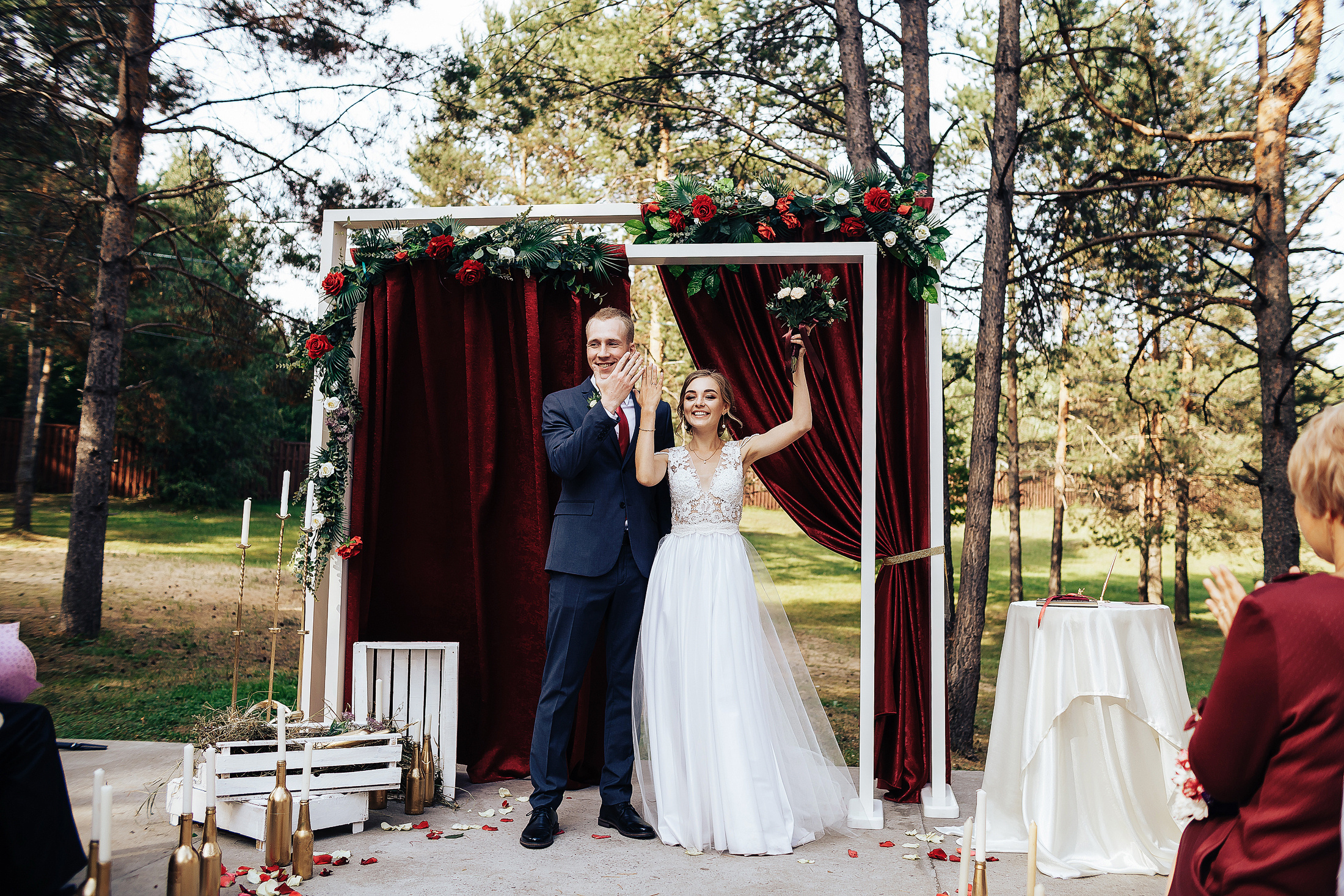 Молодежная фотосъемка свадьбы с бургерами. Фотосъемка и видеосъемка в Калининграде Liveemotion.pro