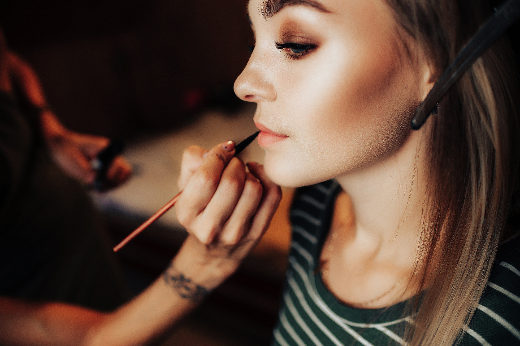 Молодежная фотосъемка свадьбы с бургерами. Фотосъемка и видеосъемка в Калининграде Liveemotion.pro