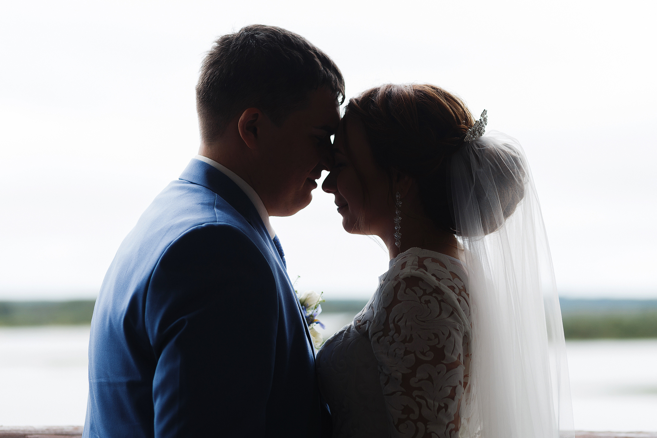 Свадебная фотосессия счастливой пары. Фотосъемка и видеосъемка в Калининграде Liveemotion.pro