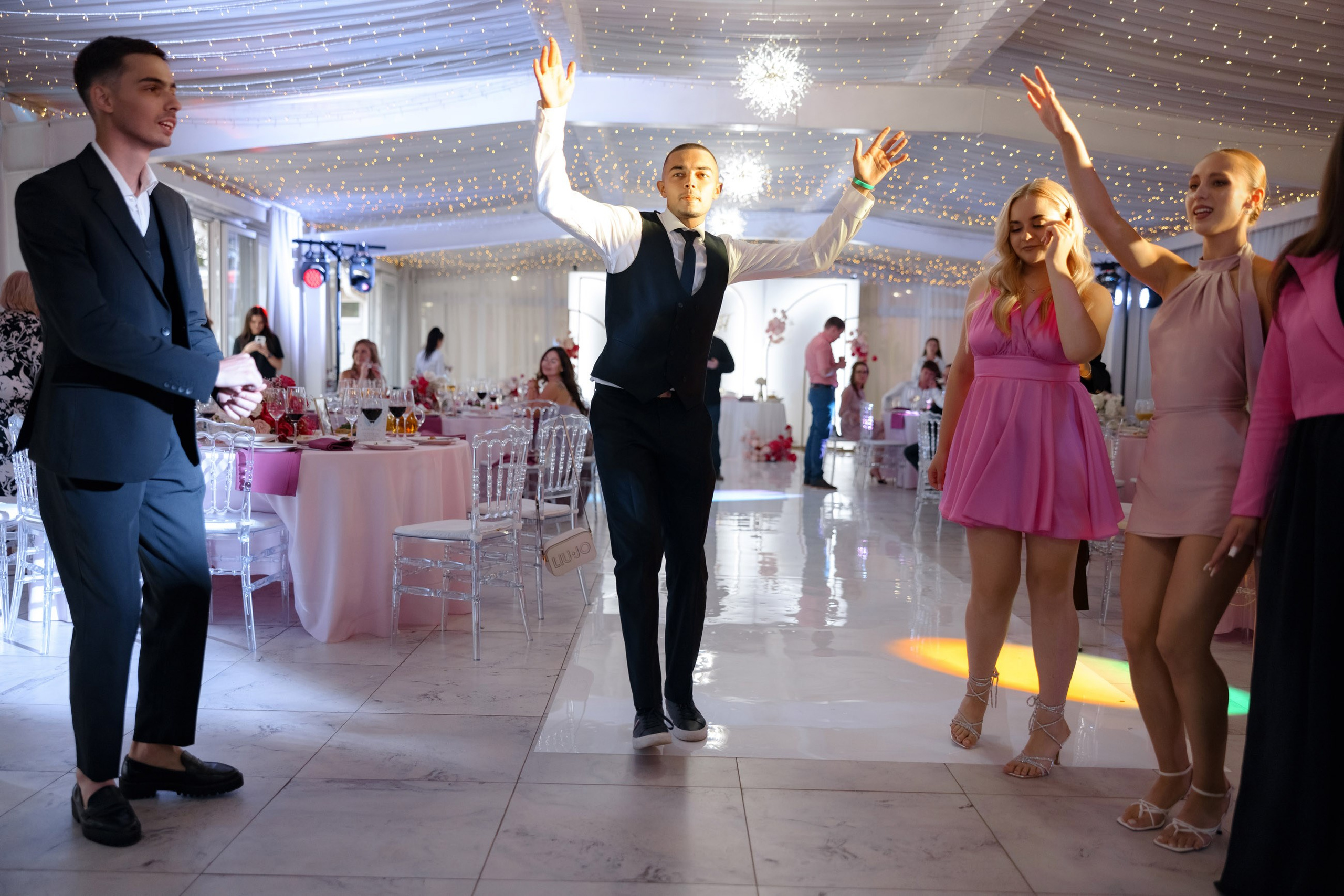 Даниил и Яна. Свадебный фотограф и видеограф Юрий и Эля Дубинины