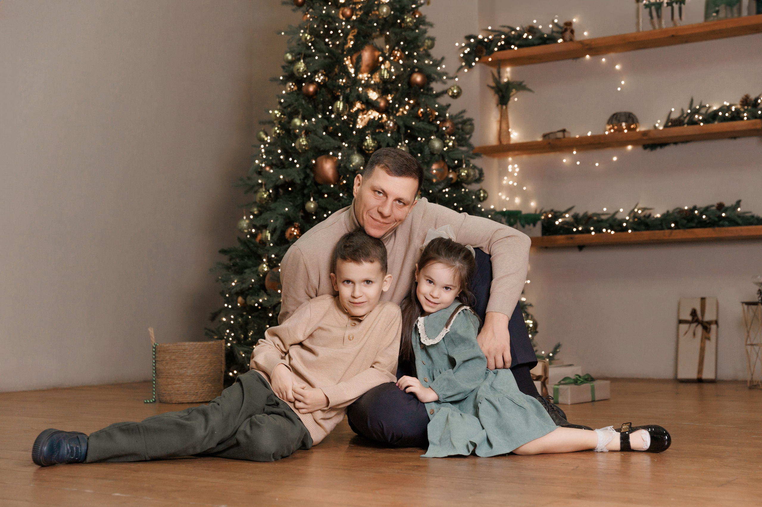 Татьяна с семьей. Фотограф женского портрета, беременности и материнства Харькова Елена