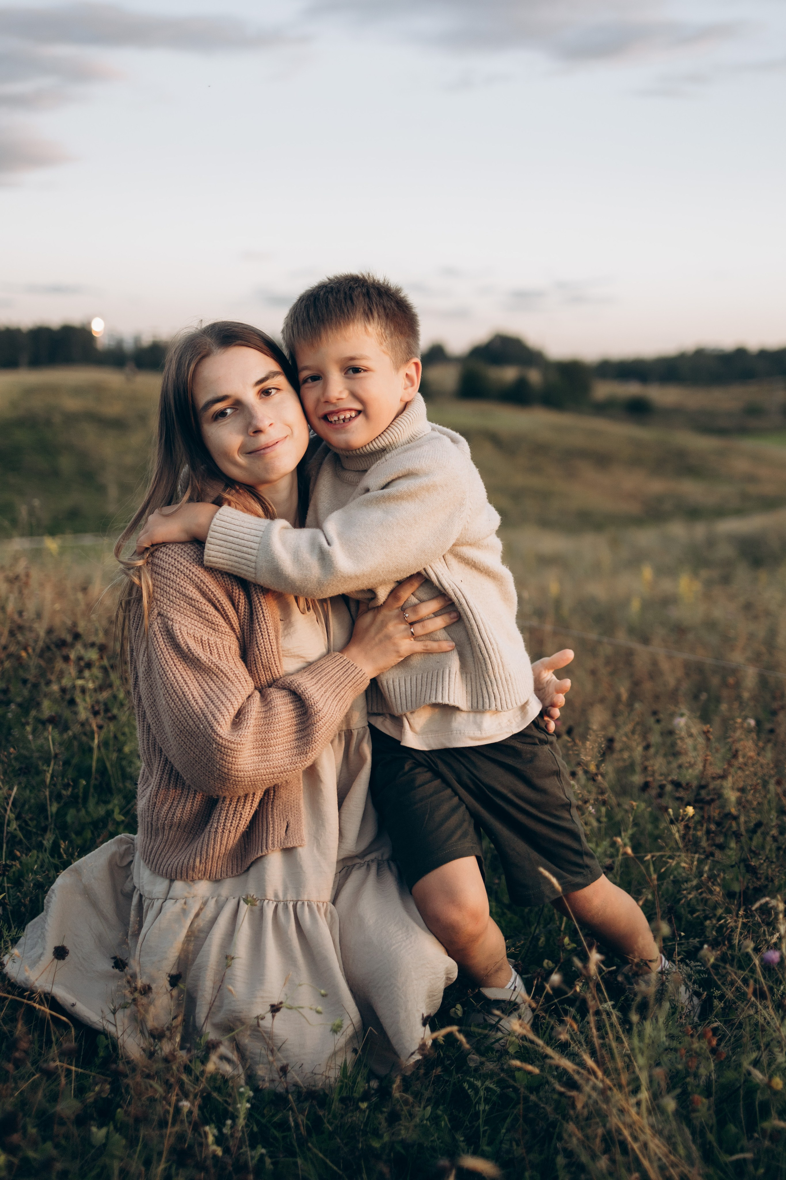 Семейная фотосессия на Колтушских высотах. Семейный и детский фотограф в Санкт-Петербурге Павлова Елена