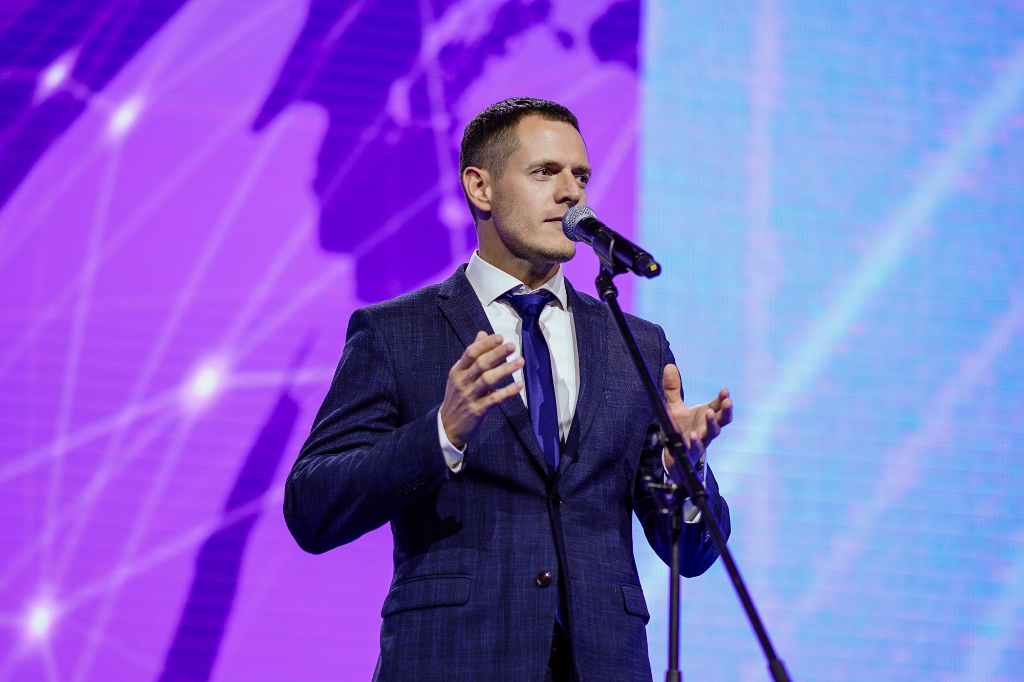 Технопром 2024. #фотокаквкино | Фотографирую людей