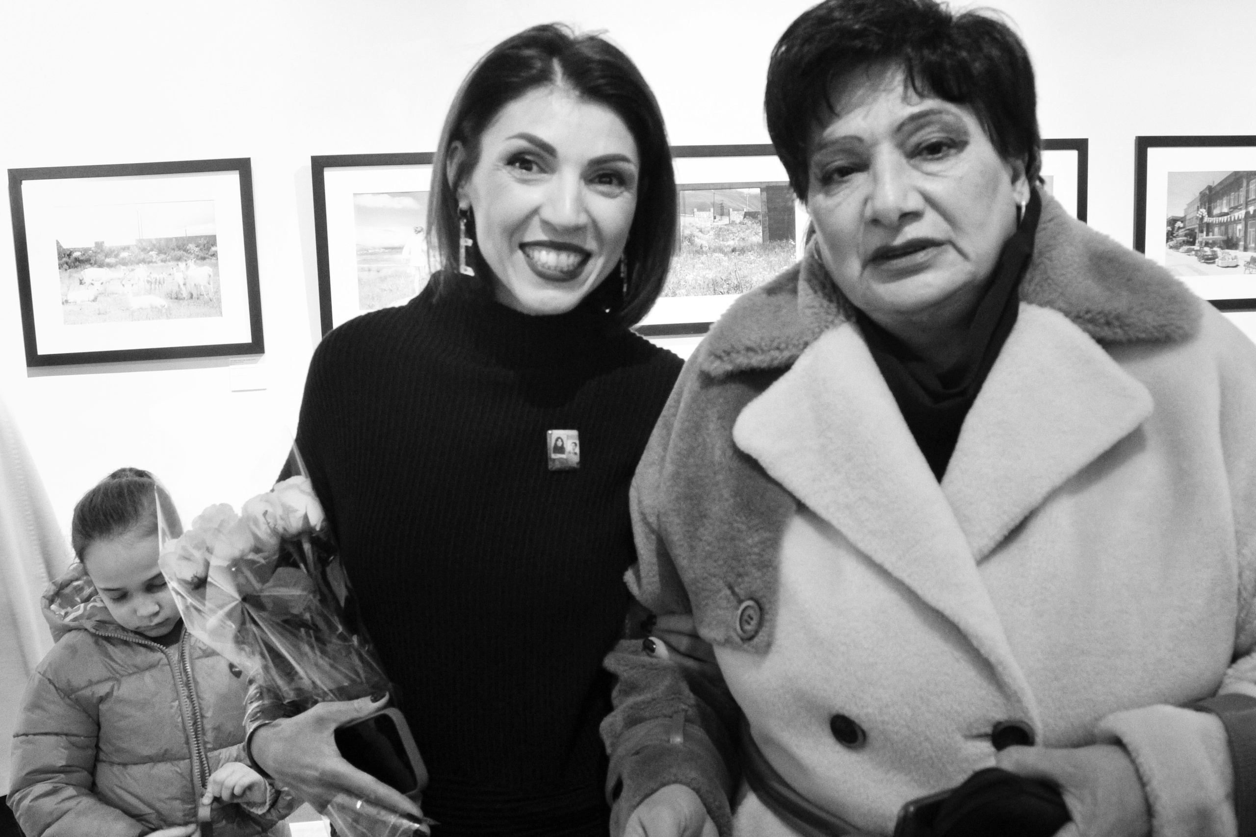 Выставка в г. Гюмри, Армения. Фоторепортаж  Д. Несмелова. Арт-фотограф Ксения Якутович