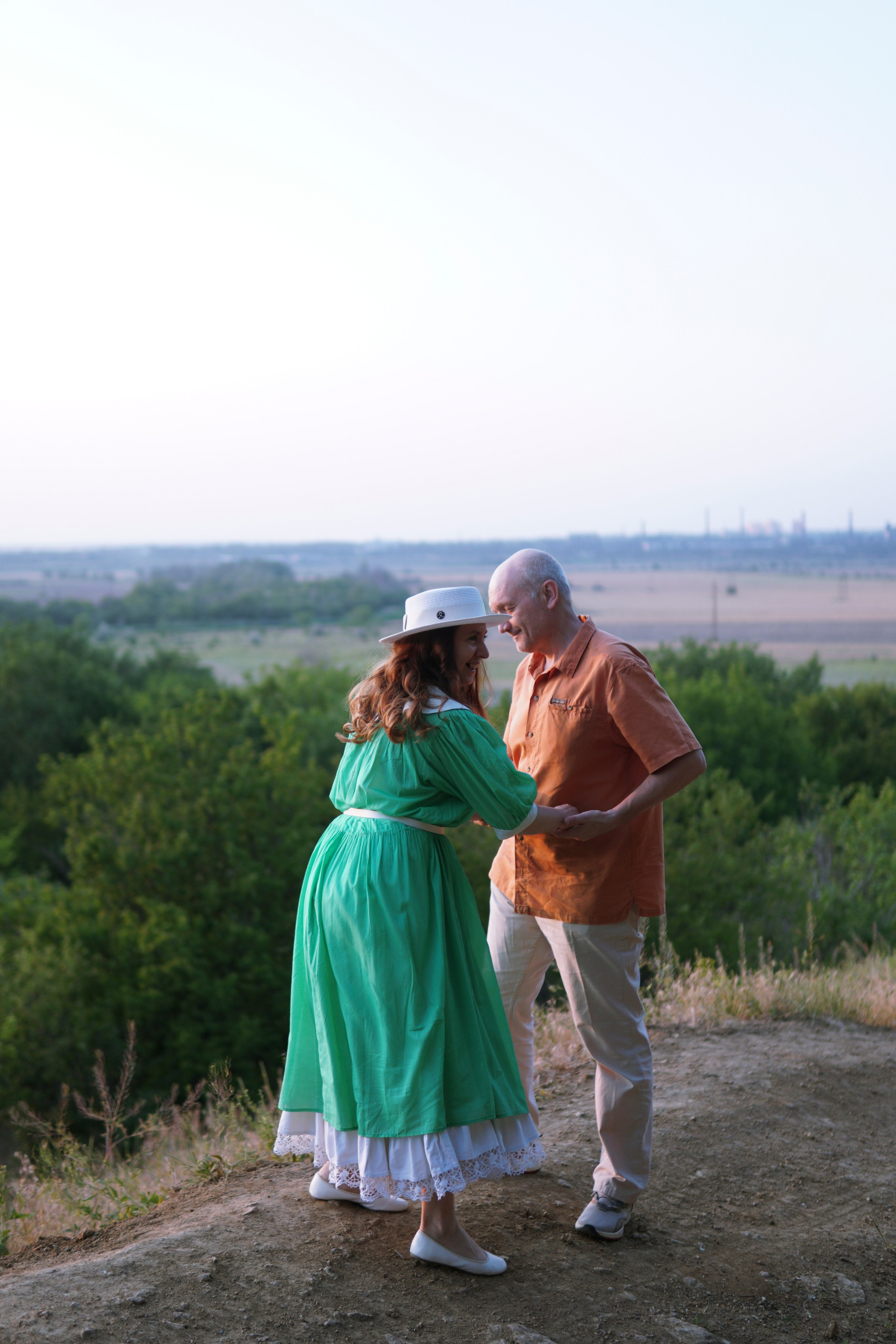 Семейная фотосессия на природе в Новочеркасске. Дмитрий и Эмилия. Фотограф в Ростове-на-Дону Марина Мальцева