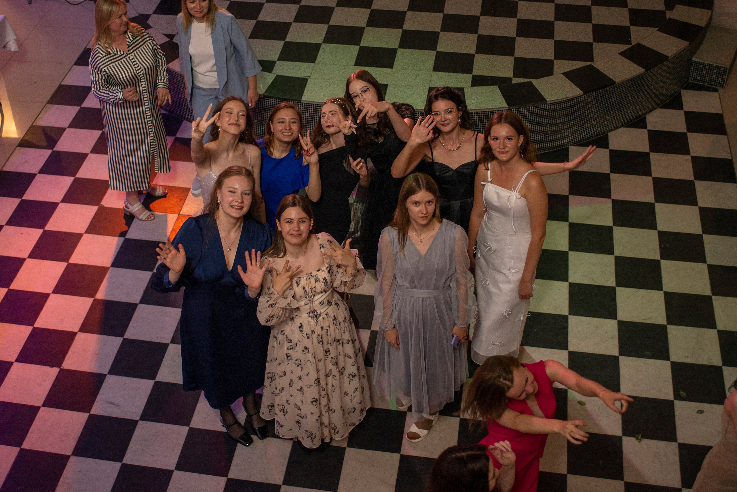 Репортажная фотосъемка выпускного дня. Выпускные альбомы Екатеринбург