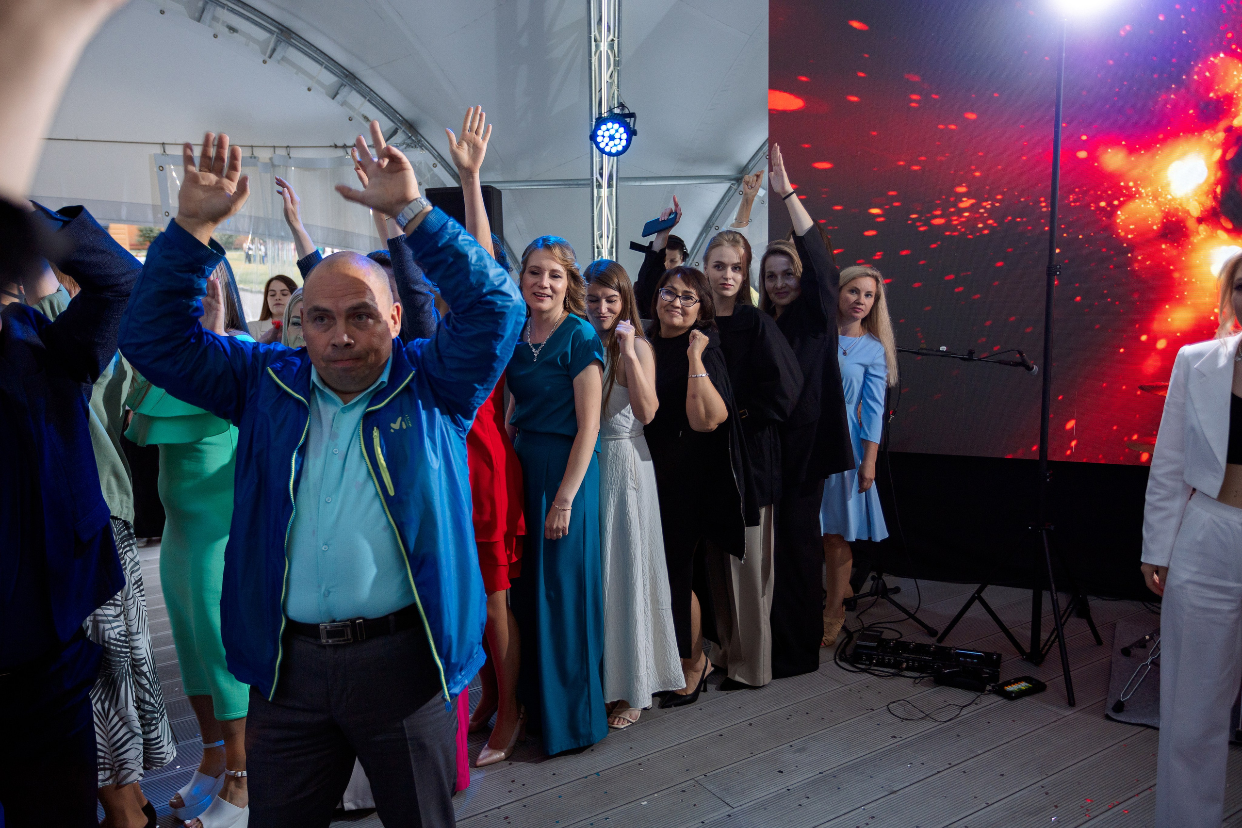 ВЫПУСКНОЙ: Волки-Липки. Все фото. Профессиональный фотограф в Ижевске Леша Петров