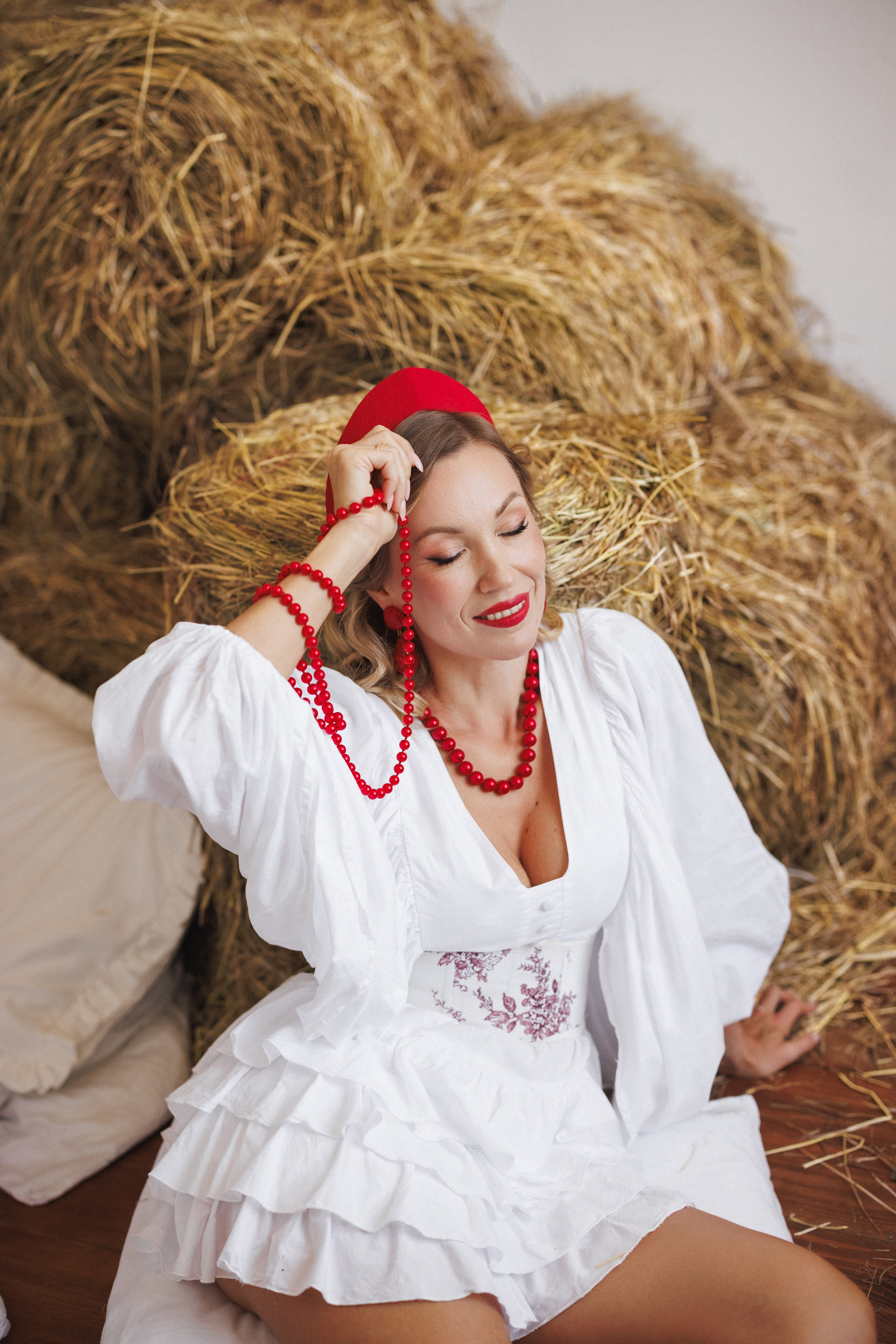 Фотосессия в современном Русском стиле. Фотостудия Лофт потолок, зал «Берлин», город Краснодар. Семейный и детский фотограф в Краснодаре Анна Трашкова