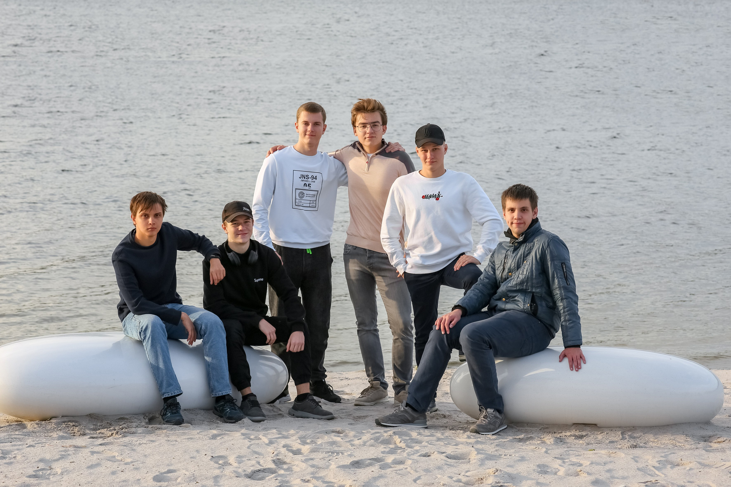 Пляж «Берега». Школьные выпускные альбомы в Белгороде