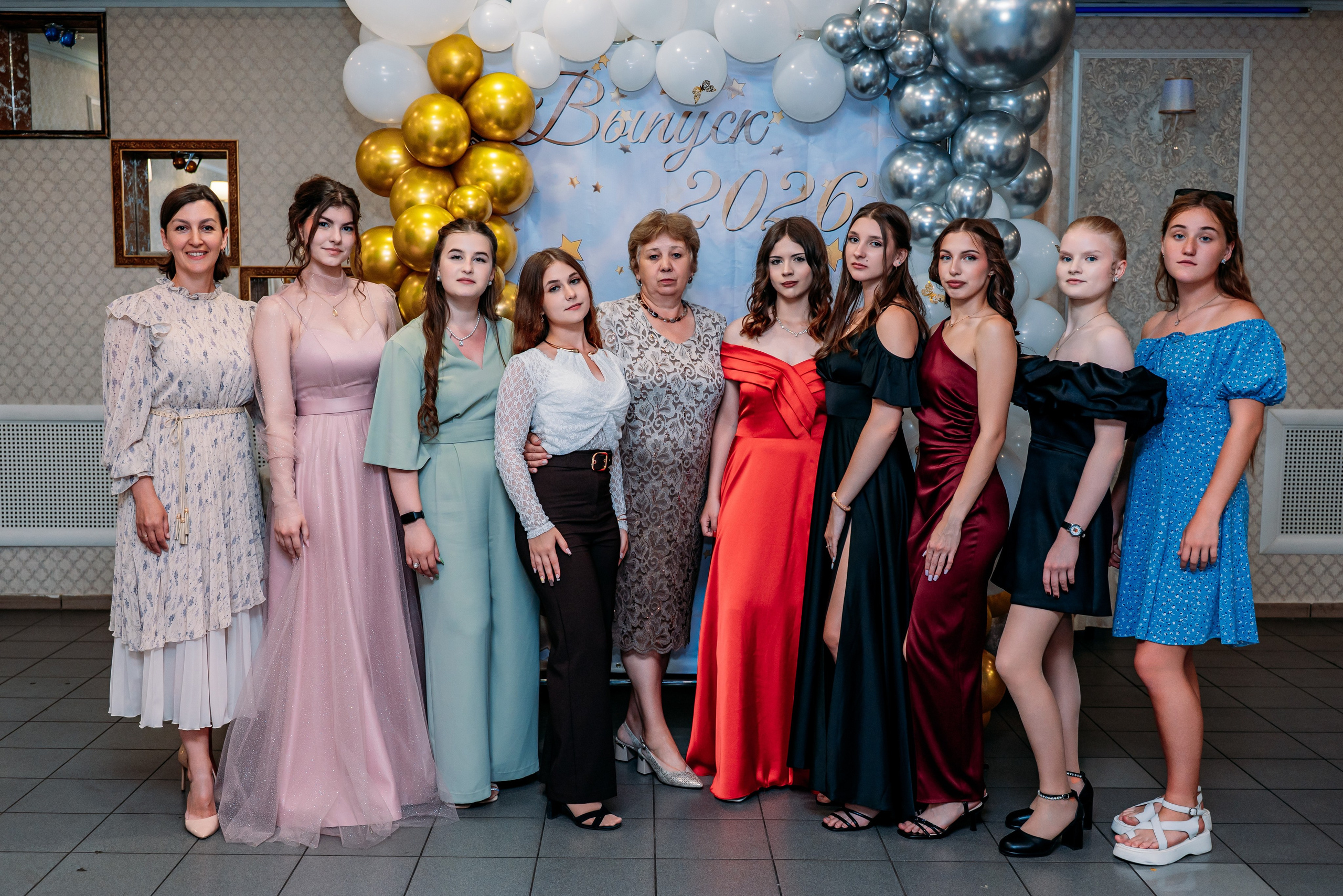 Выпускной 2026 школа14. Фотограф Алёна Царькова. Киселевск