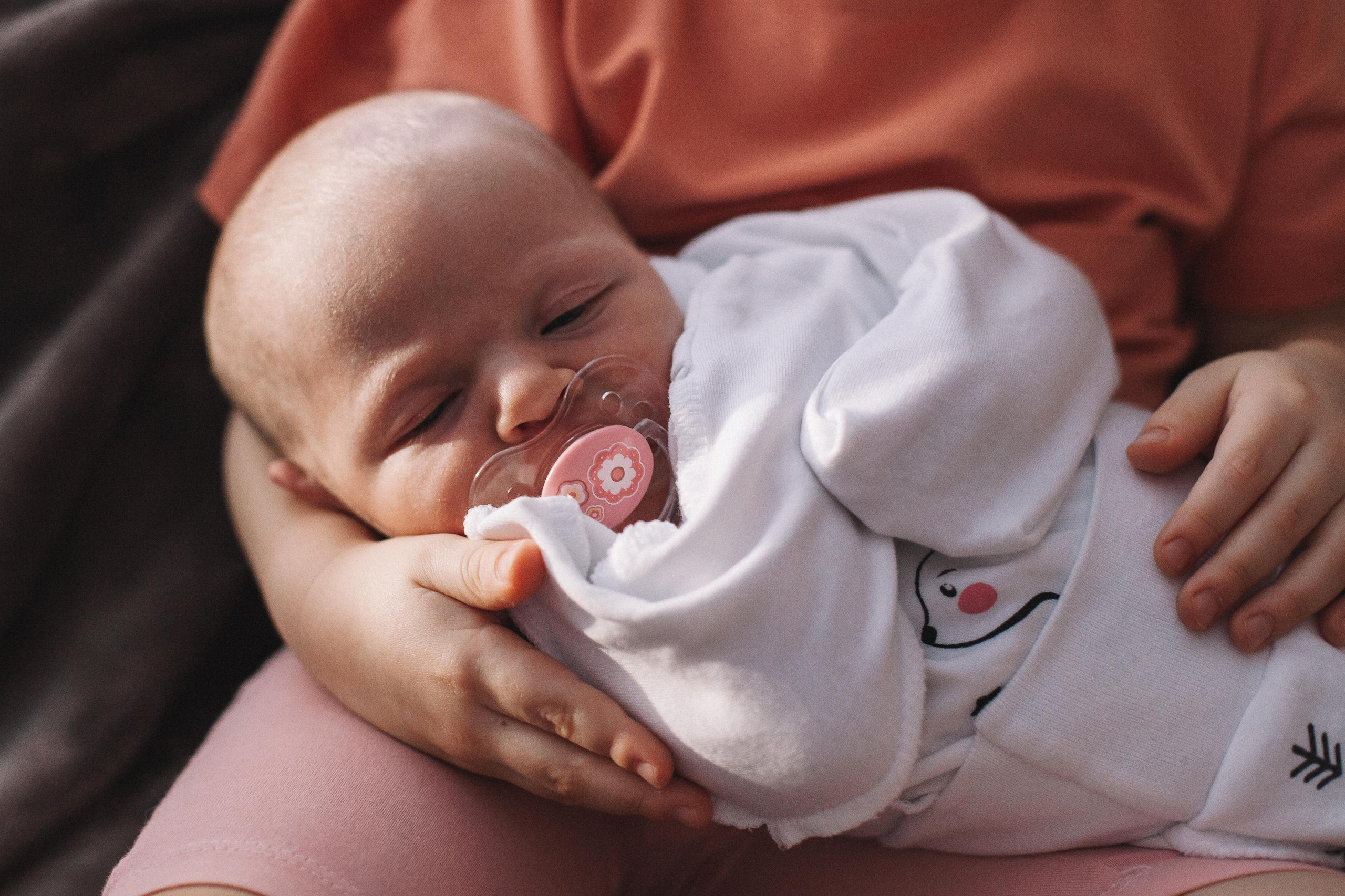 Саша, Оля, Тая и маленькая Ксюша. Семейный фотограф Трусова Евгения в Екатеринбурге
