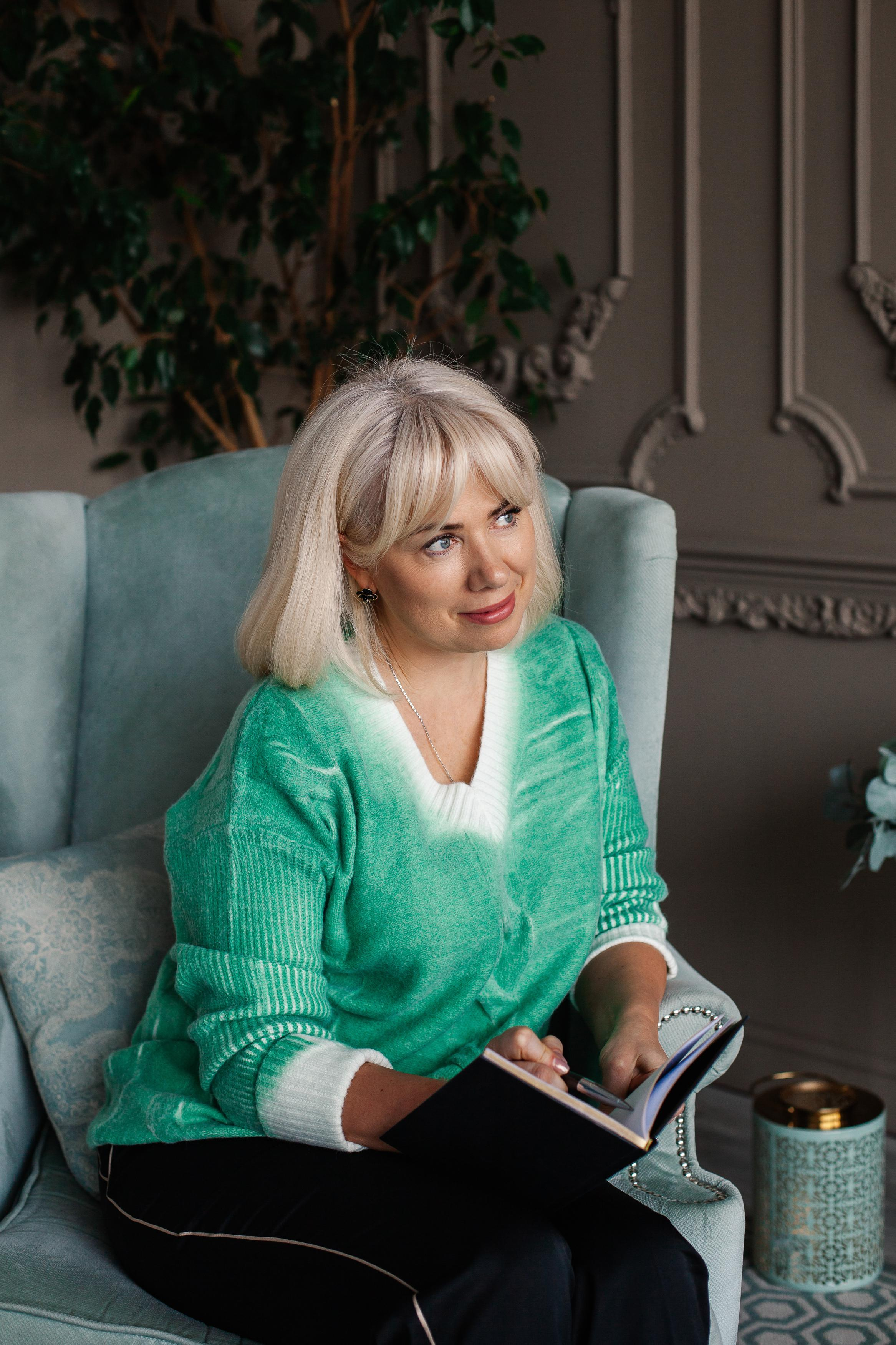 Полина, деловые портреты, февраль 2022. Семейный фотограф Трусова Евгения в Екатеринбурге