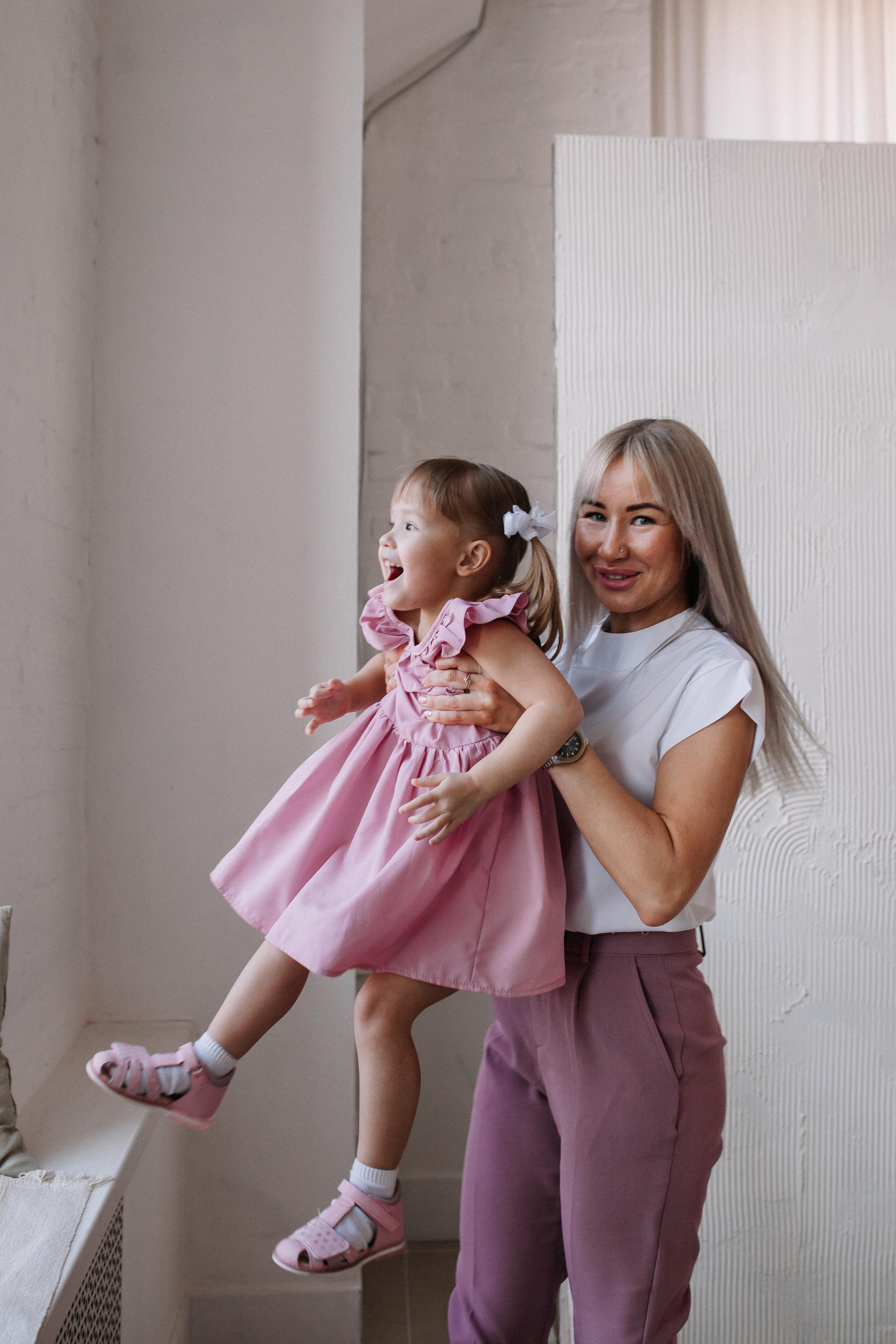 Настя с большой семьей. Семейный фотограф Трусова Евгения в Екатеринбурге