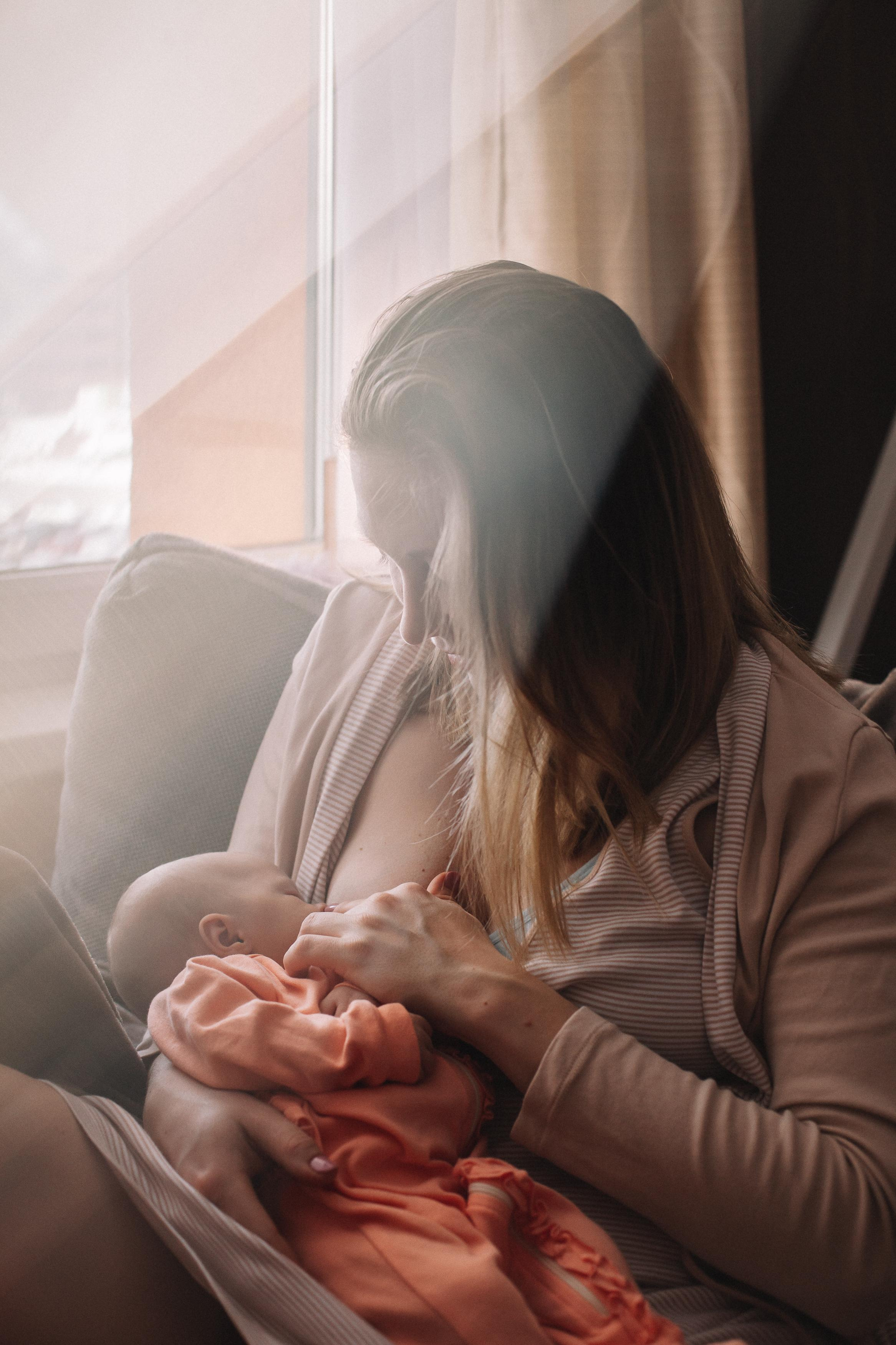 Саша, Оля, Тая и маленькая Ксюша. Семейный фотограф Трусова Евгения в Екатеринбурге