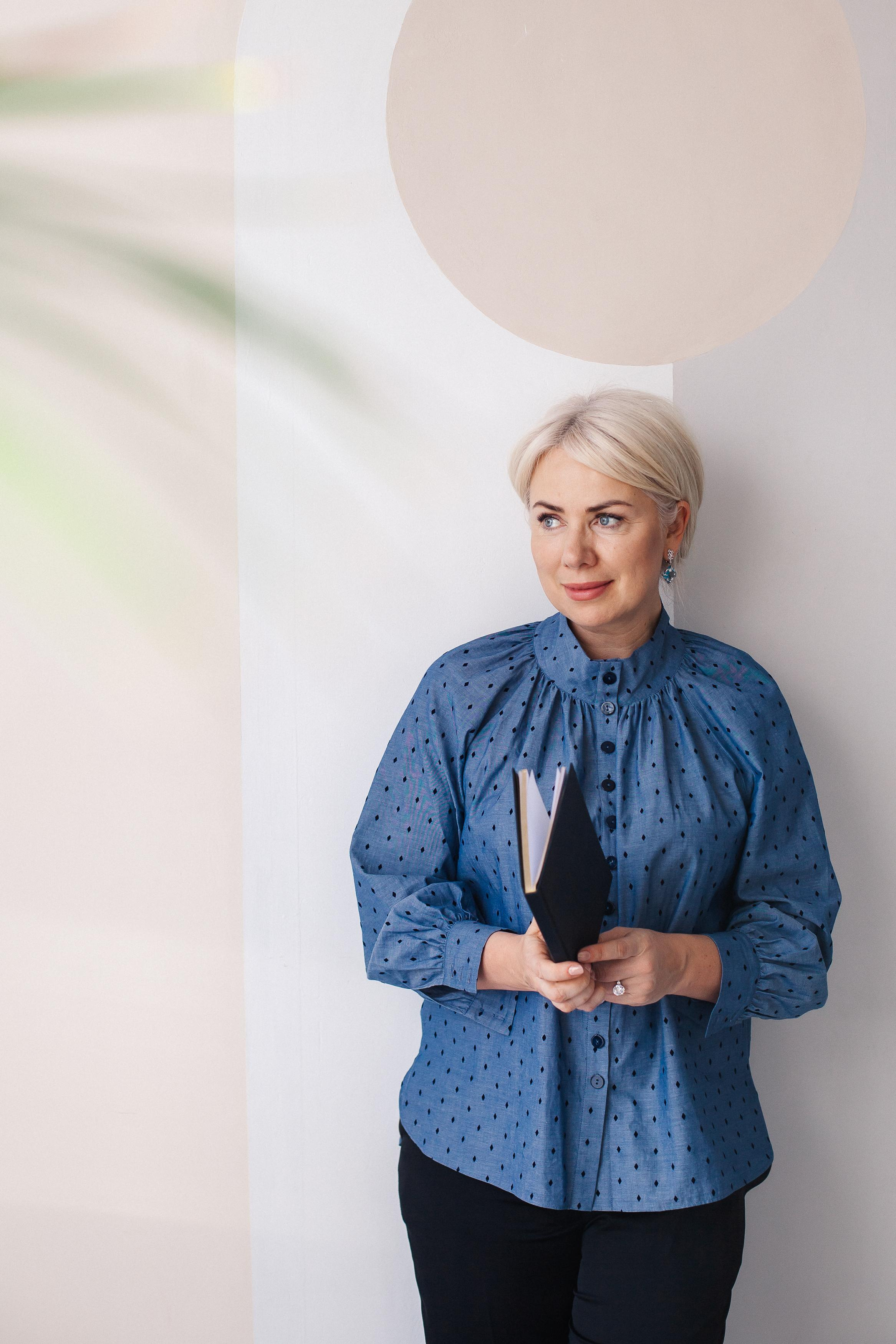 Полина, деловые портреты, февраль 2022. Семейный фотограф Трусова Евгения в Екатеринбурге