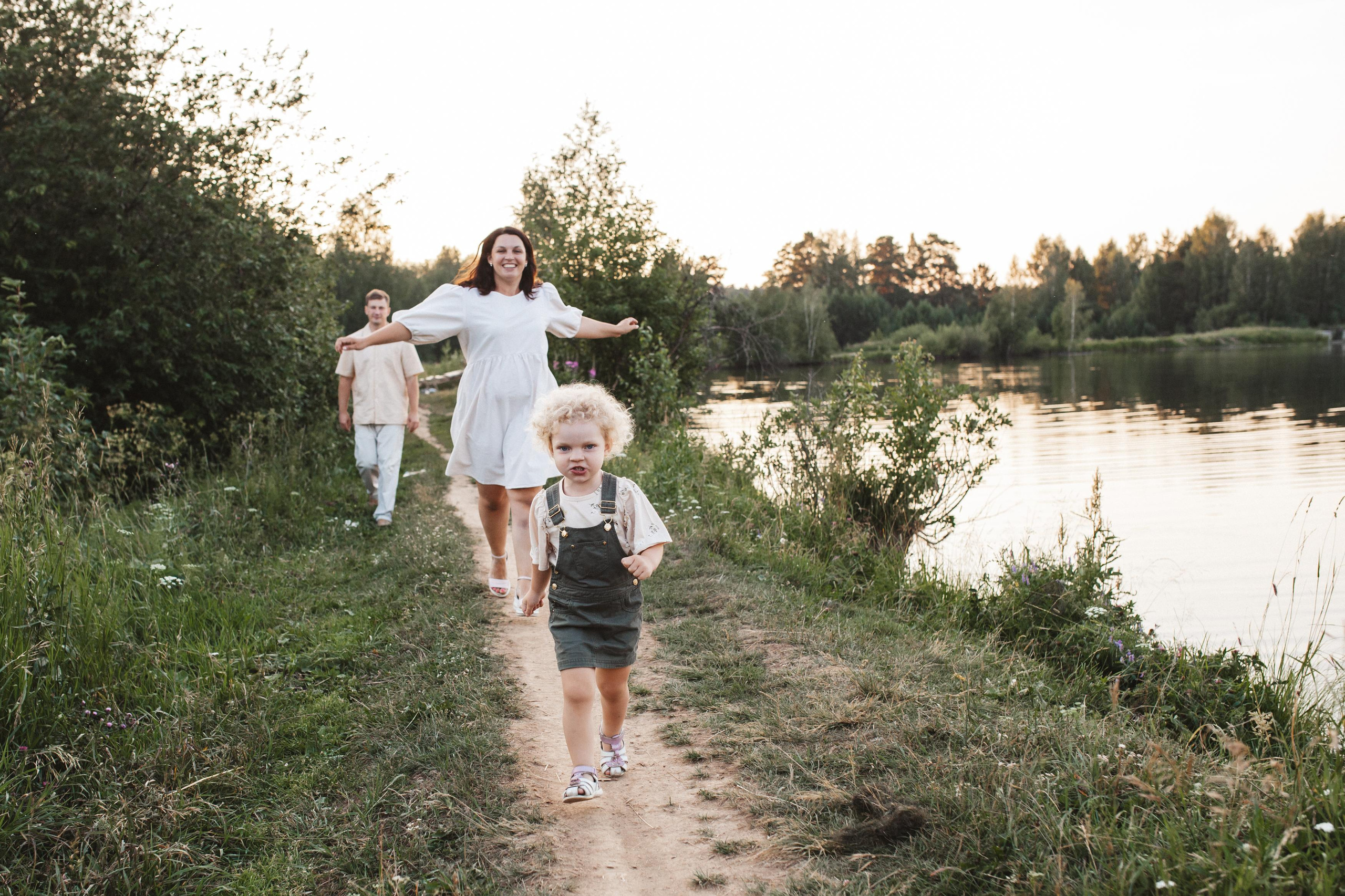 Семья Бабушкиных, лето 2021 г. Семейный фотограф Трусова Евгения в Екатеринбурге