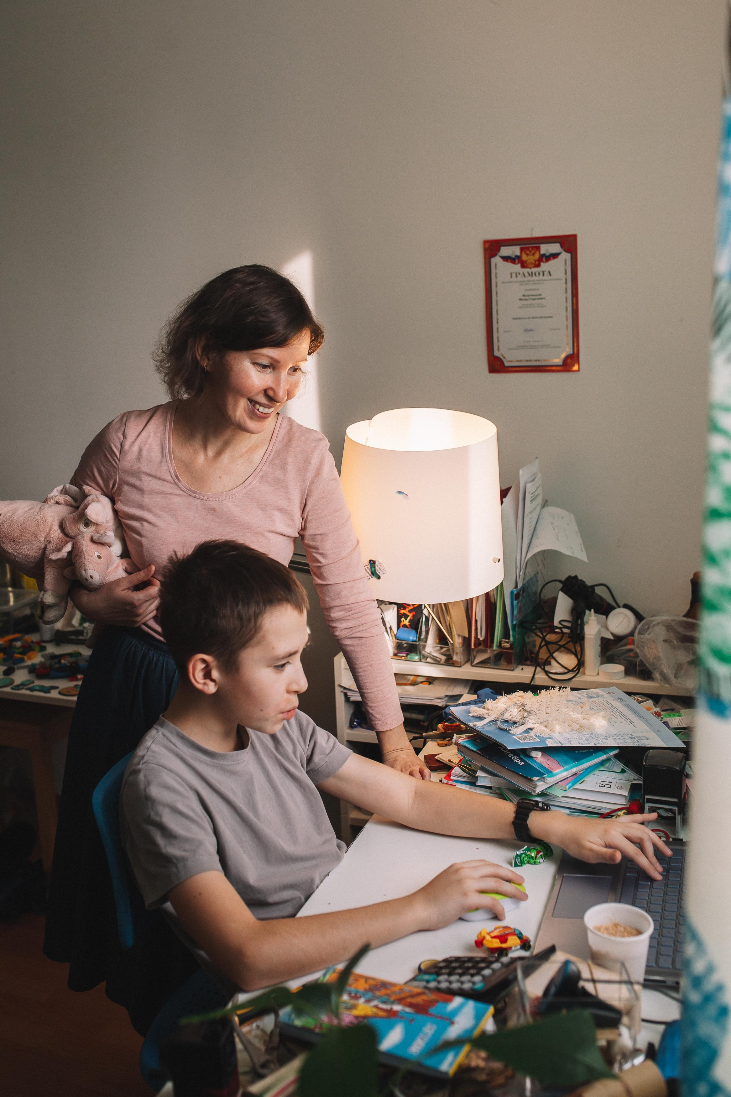 Аня с сыновьями. Семейный фотограф Трусова Евгения в Екатеринбурге