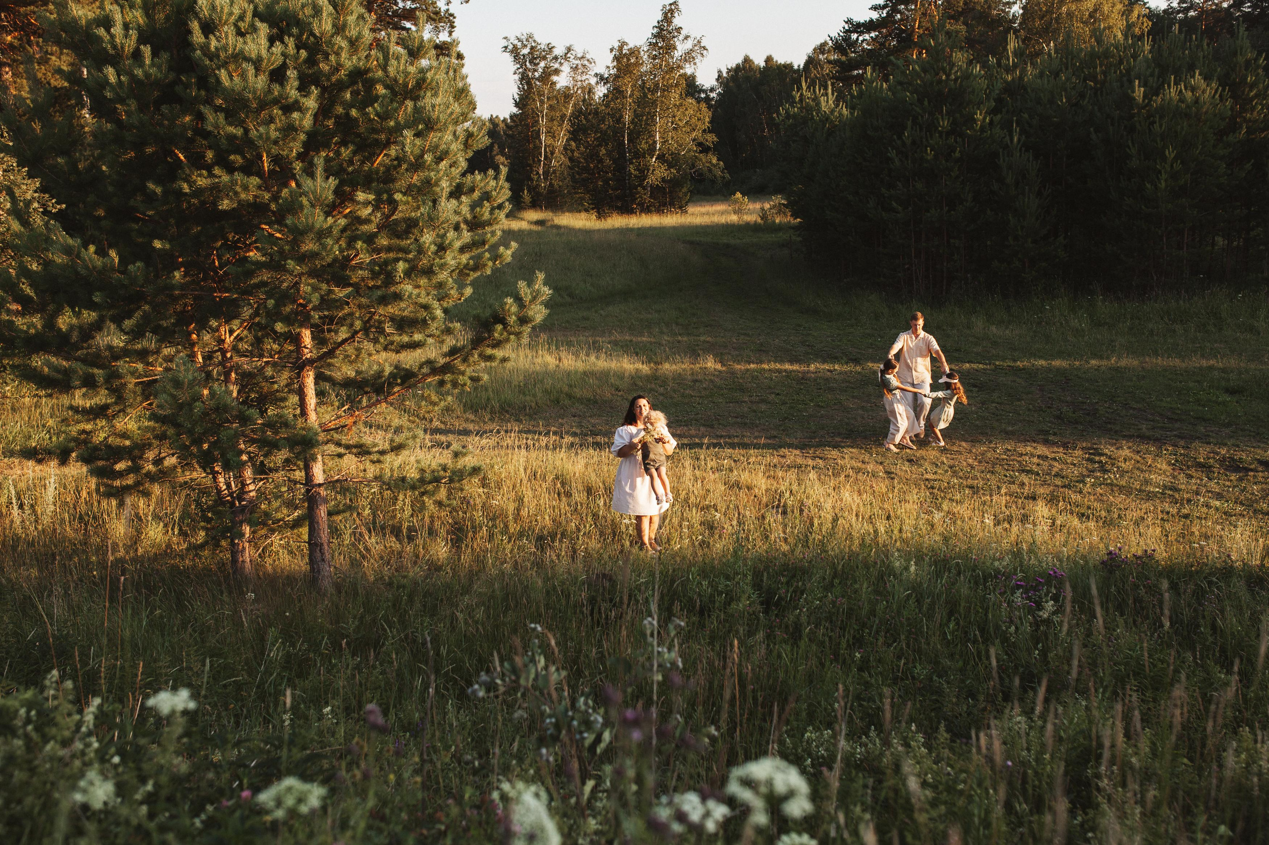 Семья Бабушкиных, лето 2021 г. Семейный фотограф Трусова Евгения в Екатеринбурге