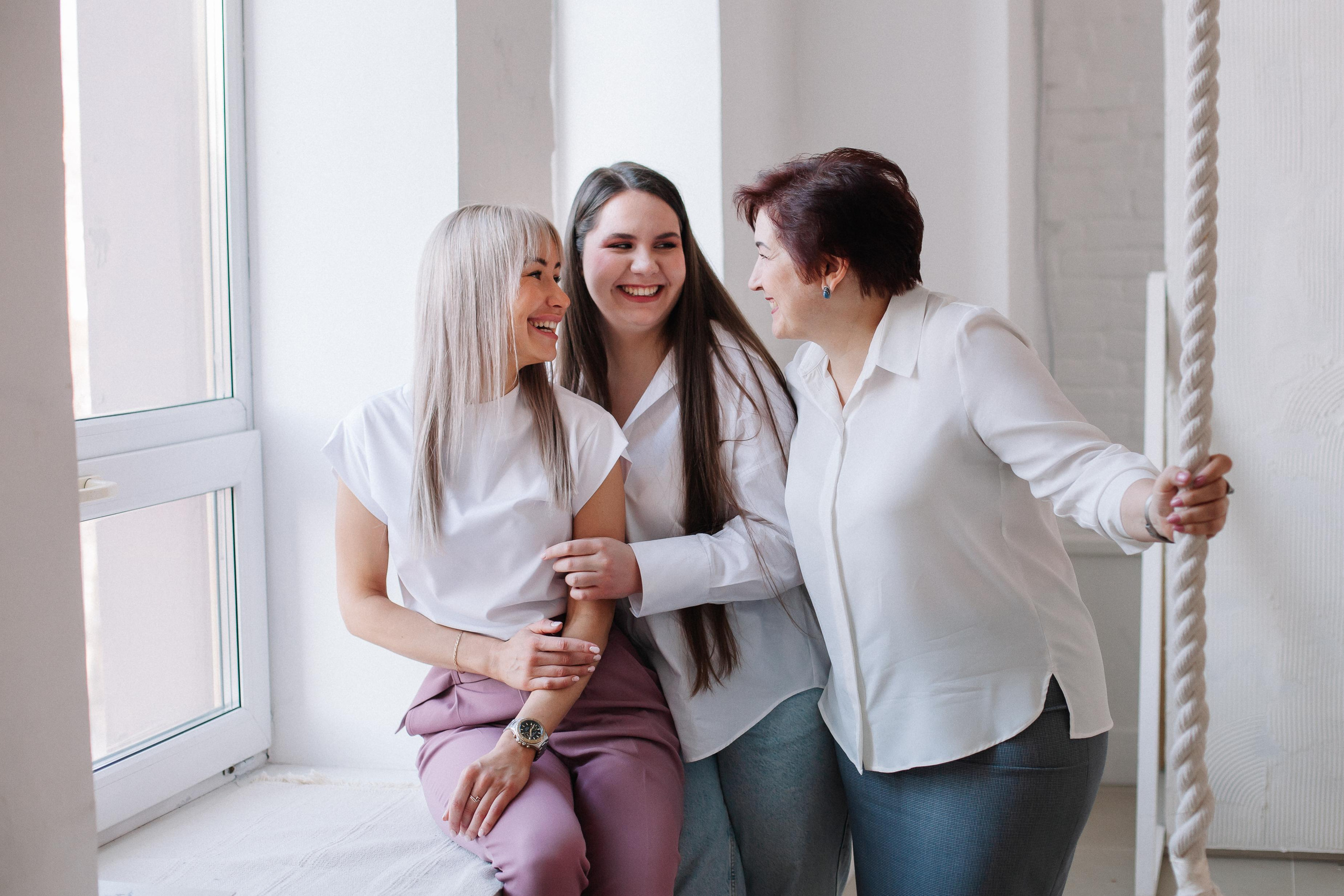 Настя с большой семьей. Семейный фотограф Трусова Евгения в Екатеринбурге