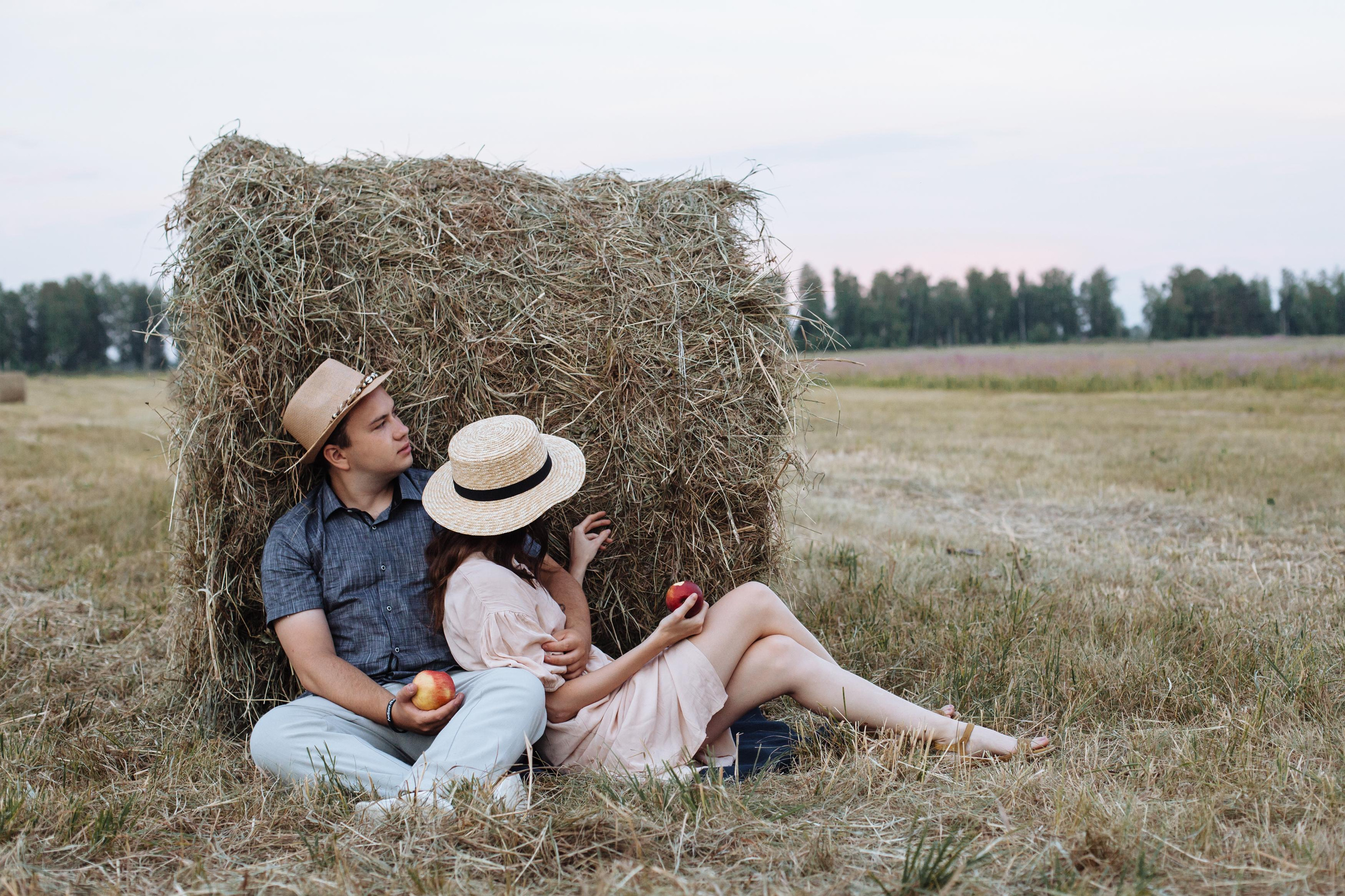 Ян и Алёна, фотосессия в Истоке. Семейный фотограф Трусова Евгения в Екатеринбурге