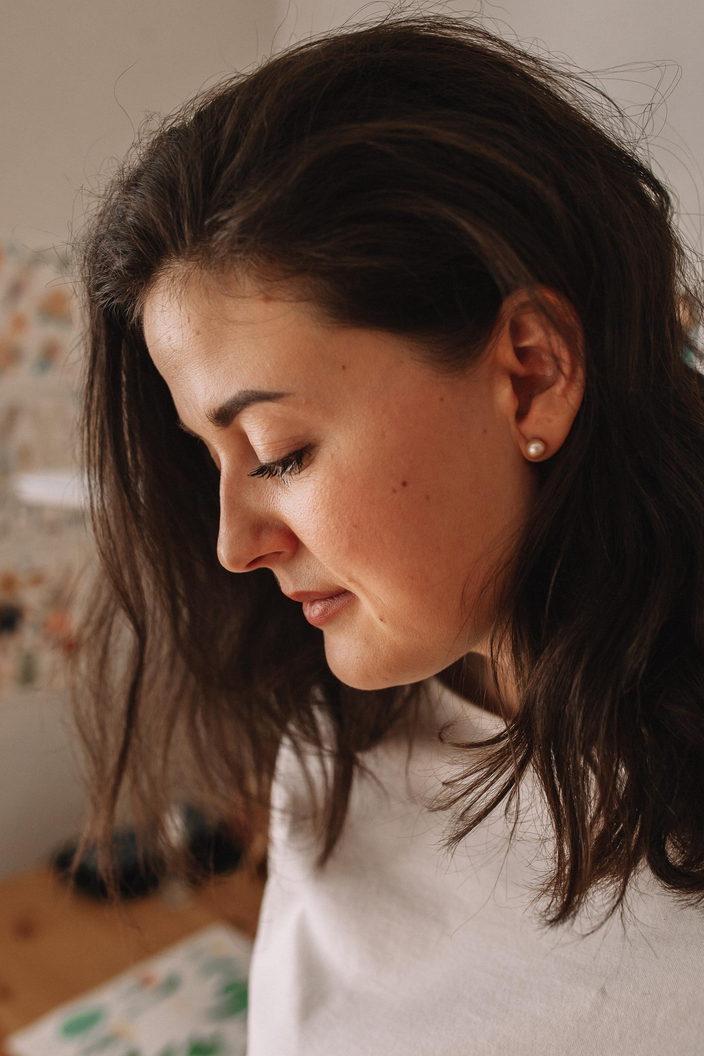 Сергей, Мария и Ксюша. Семейная фотосессия дома 2.03.2022 г. Семейный фотограф Трусова Евгения в Екатеринбурге