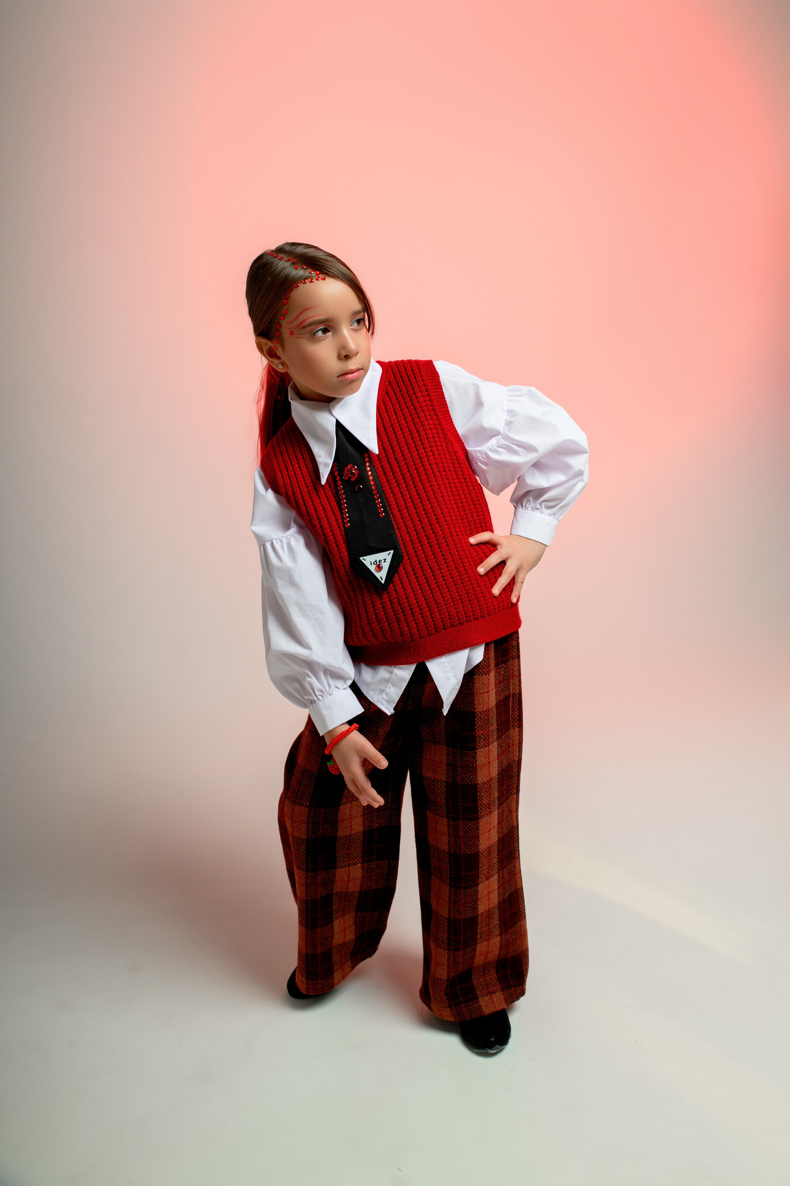 Фотопроект Больше цвета. Фотограф Ярмишко Дарья. Выпускные фотокниги