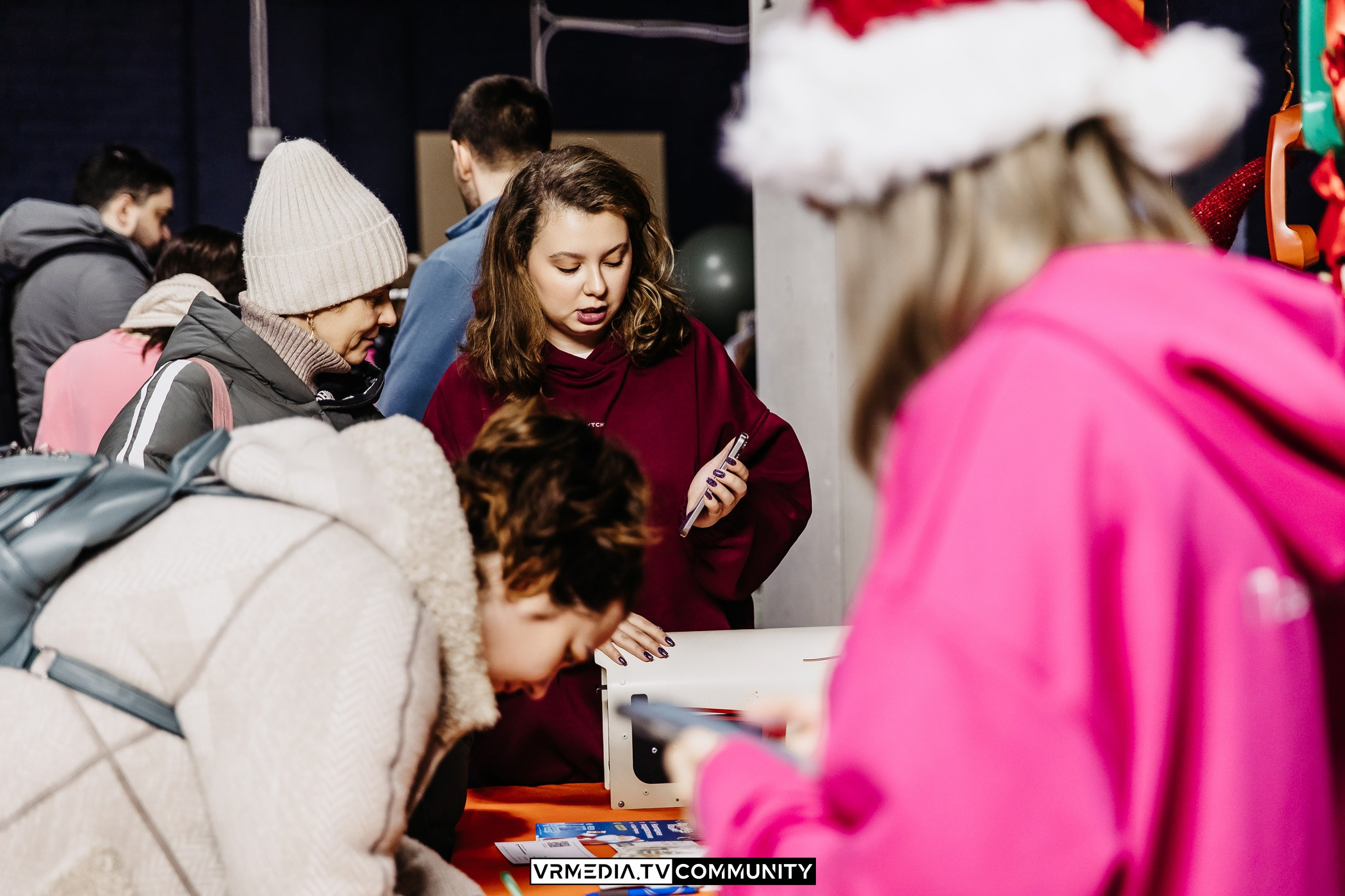 Традиционный рождественский базар и Garage Sale