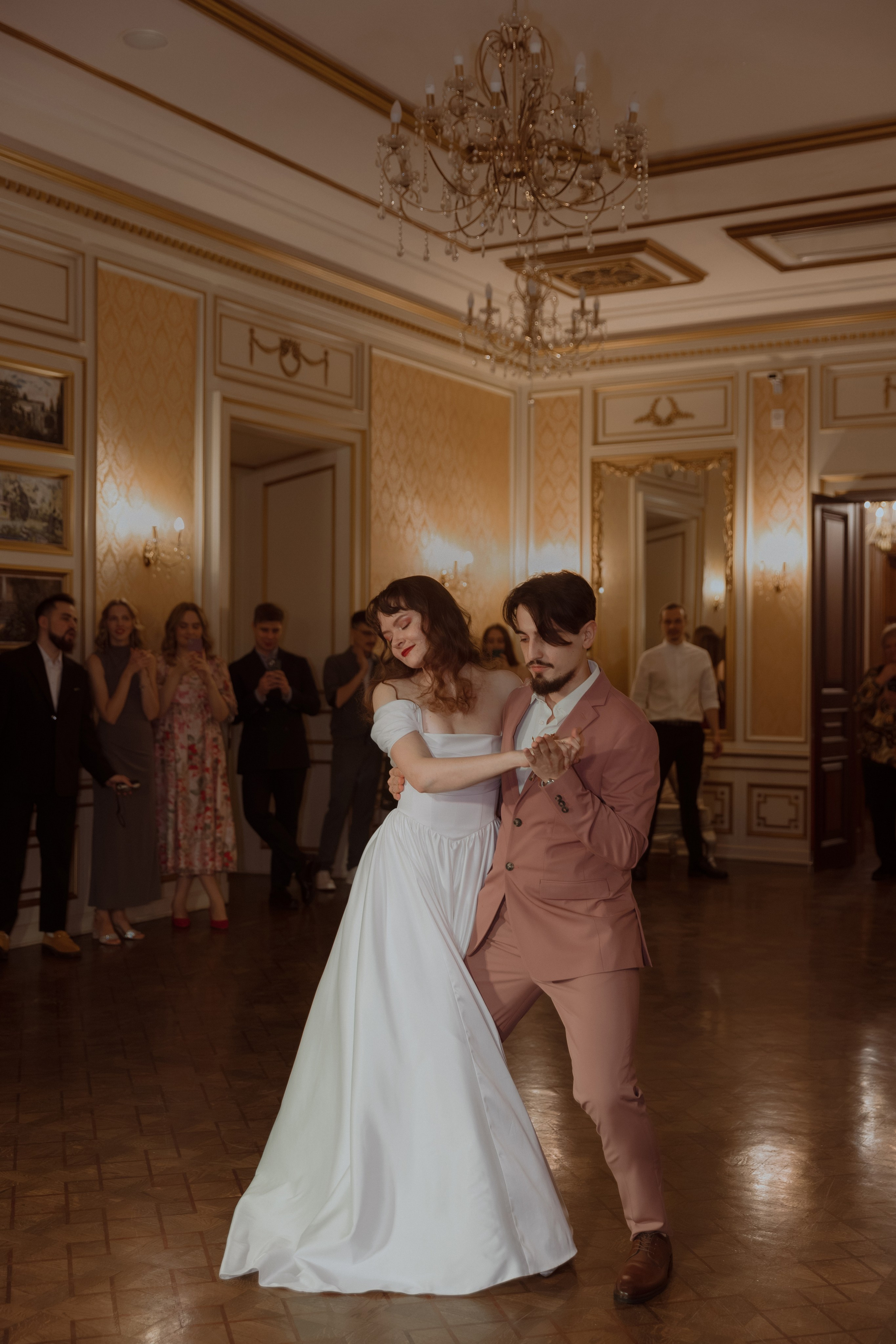 Welcome back to your own dinner party. Фотограф Лия Козловская Минск